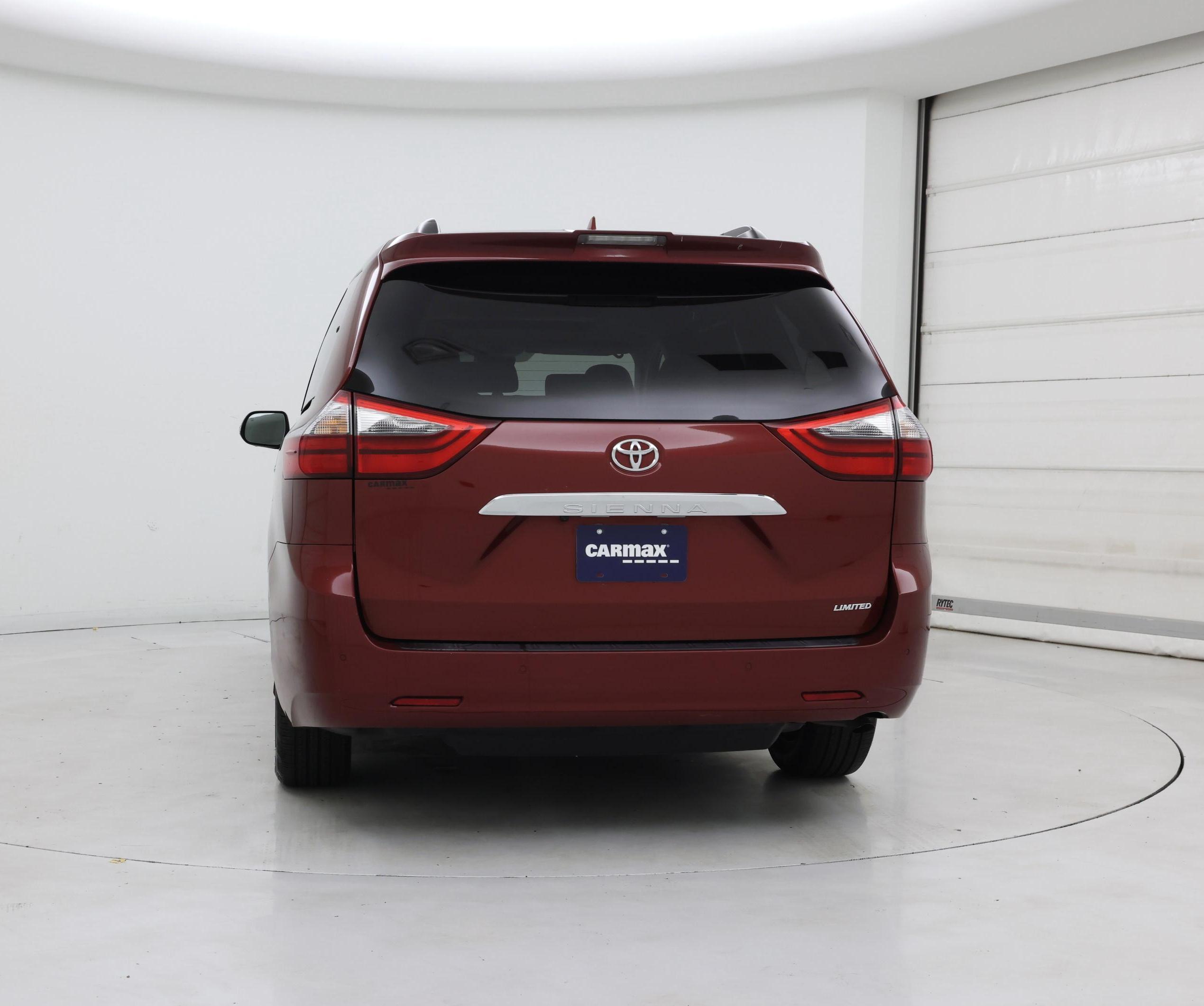 Thumbnail: 2020 Toyota Sienna - 6