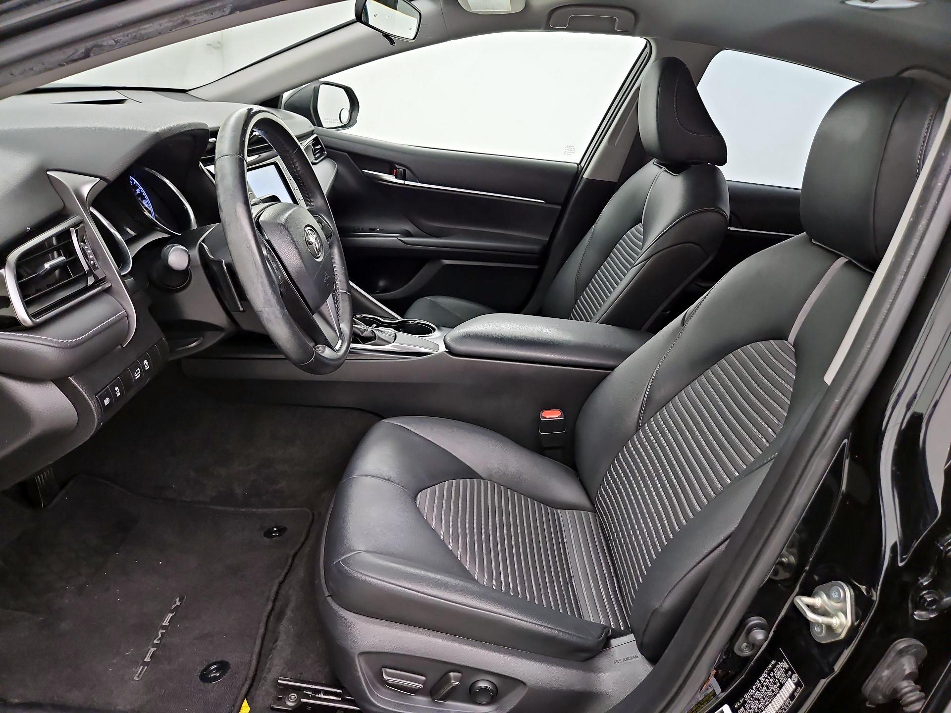 Thumbnail: 2019 Toyota Camry - 11