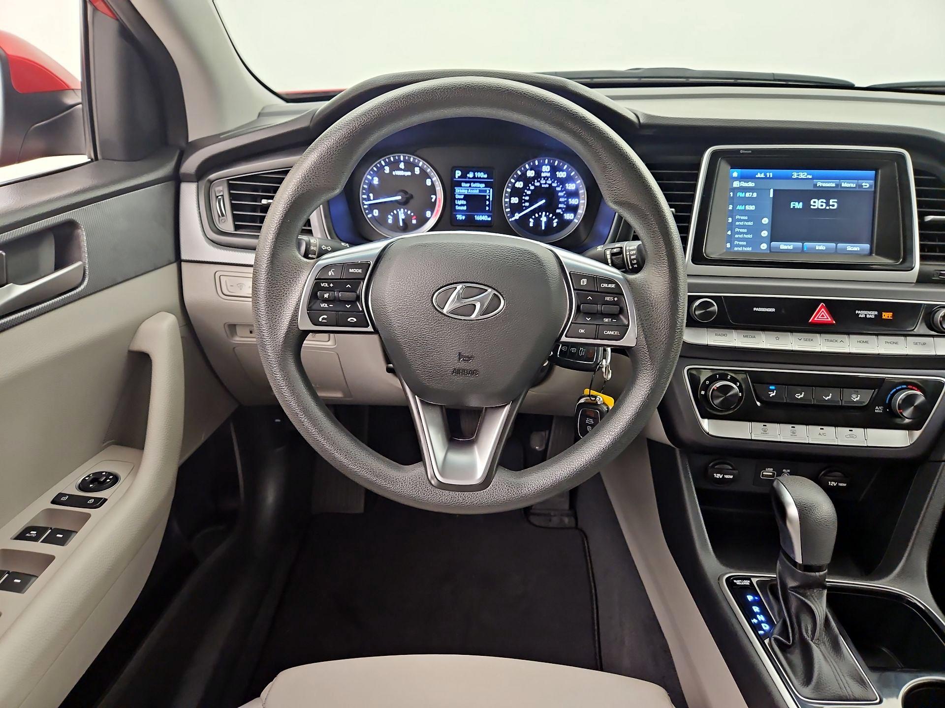 Thumbnail: 2018 Hyundai Sonata - 10