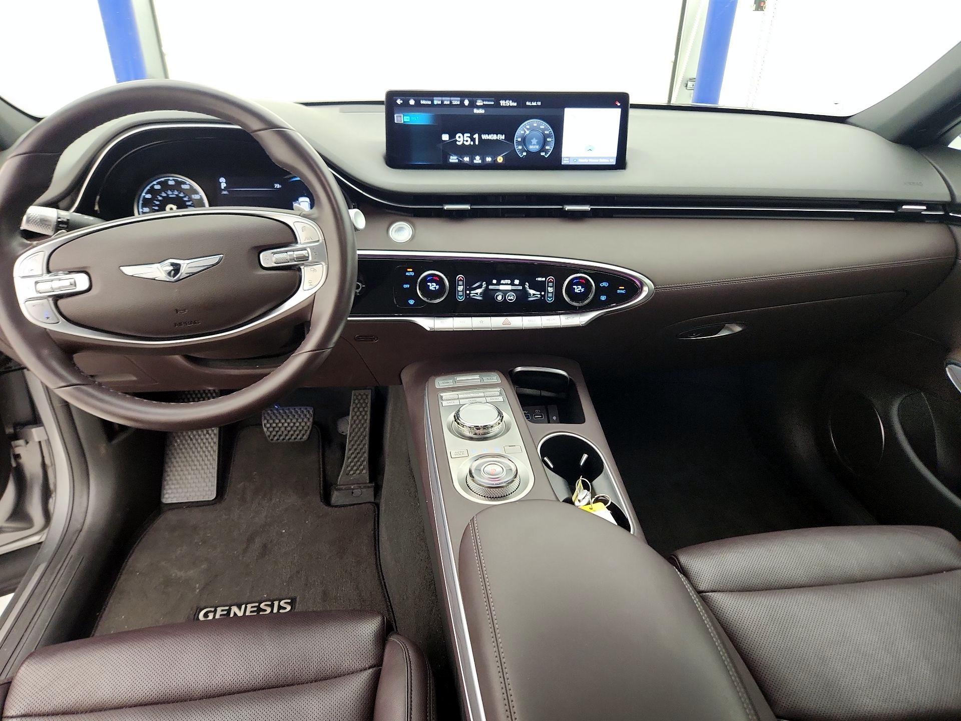 Thumbnail: 2022 Genesis GV70 - 9