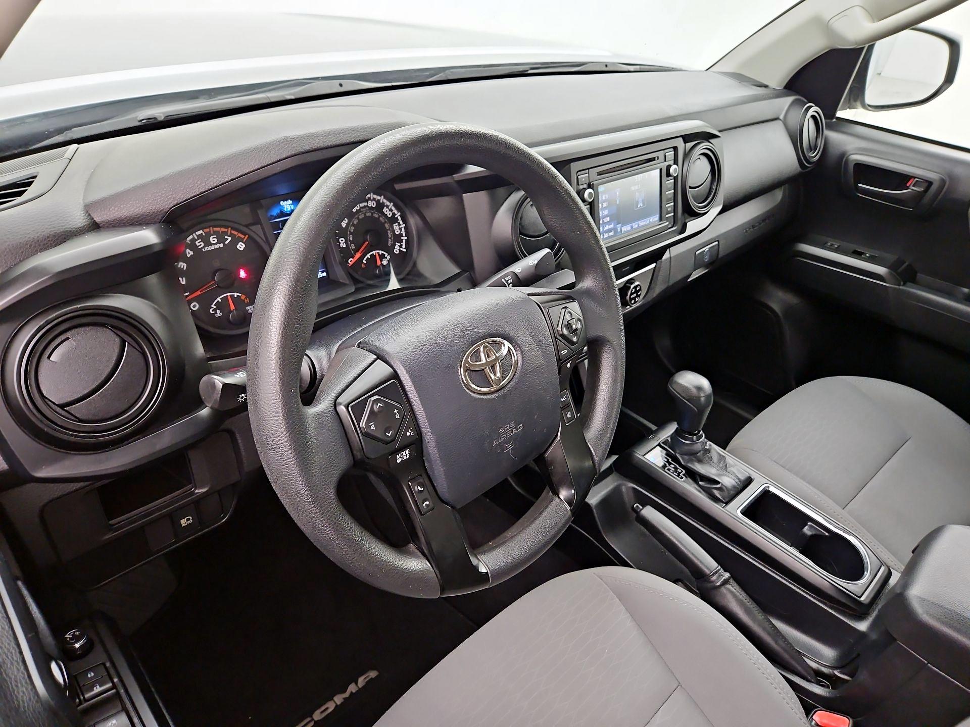 Thumbnail: 2018 Toyota Tacoma - 9