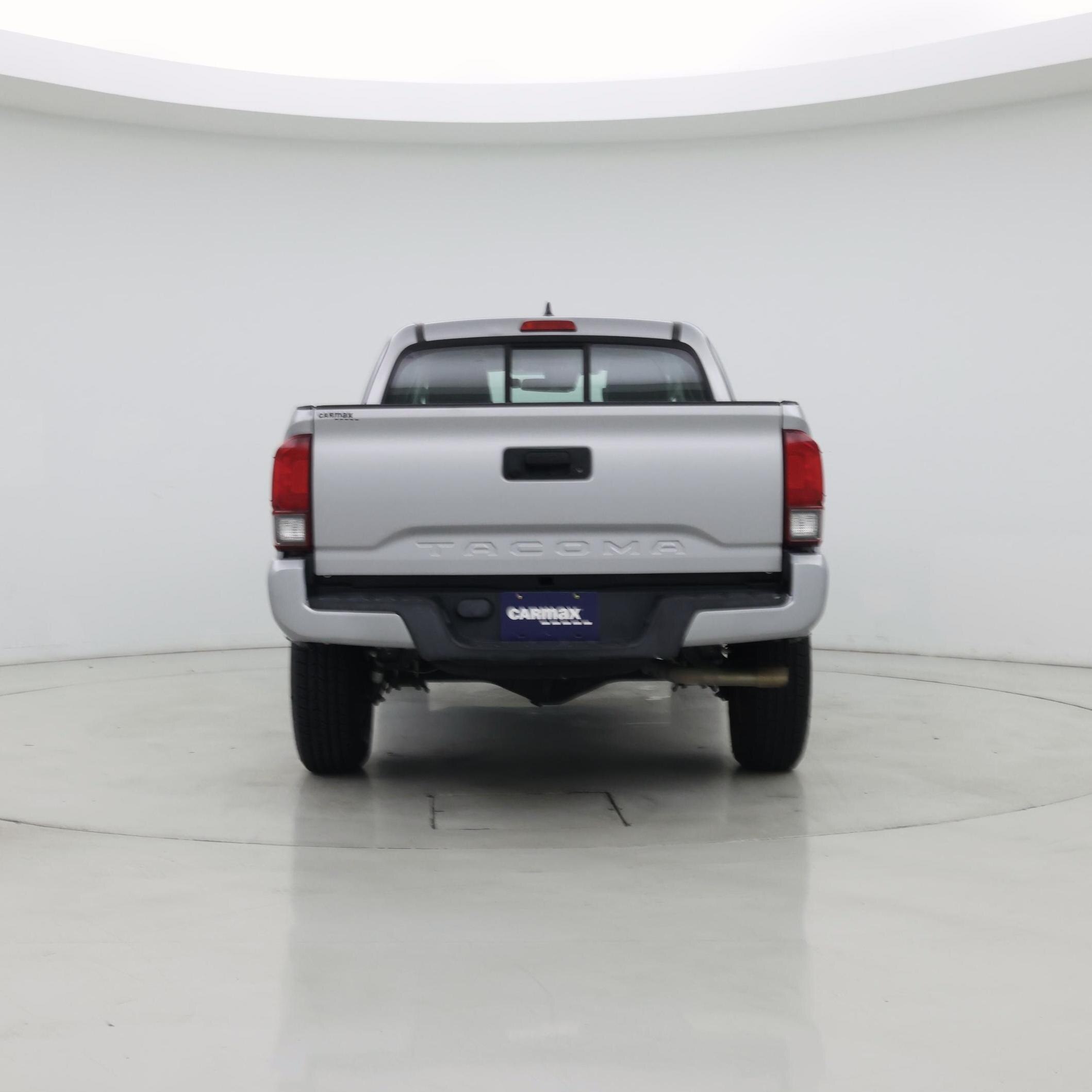 Thumbnail: 2018 Toyota Tacoma - 6