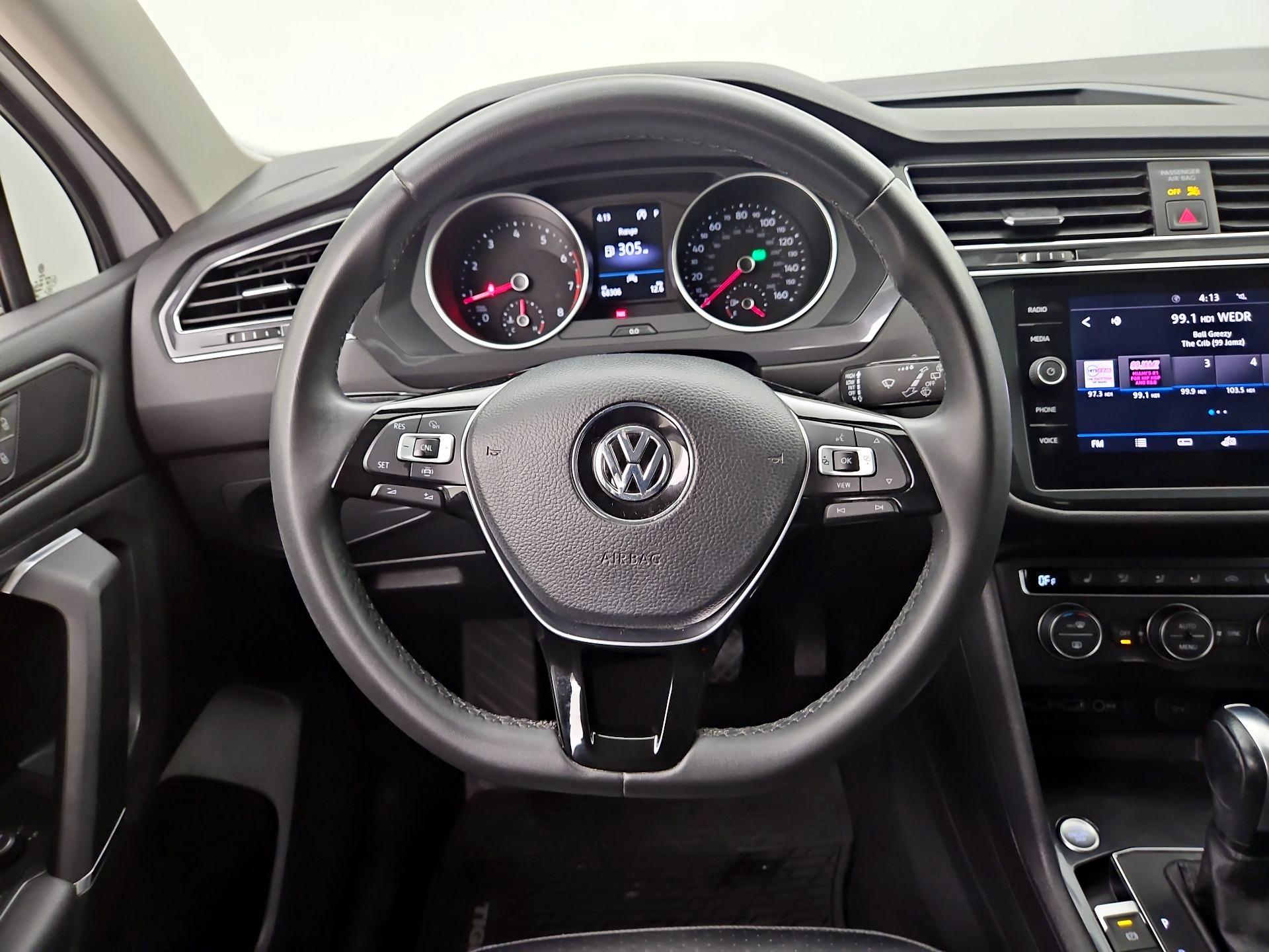 Thumbnail: 2020 Volkswagen Tiguan - 10