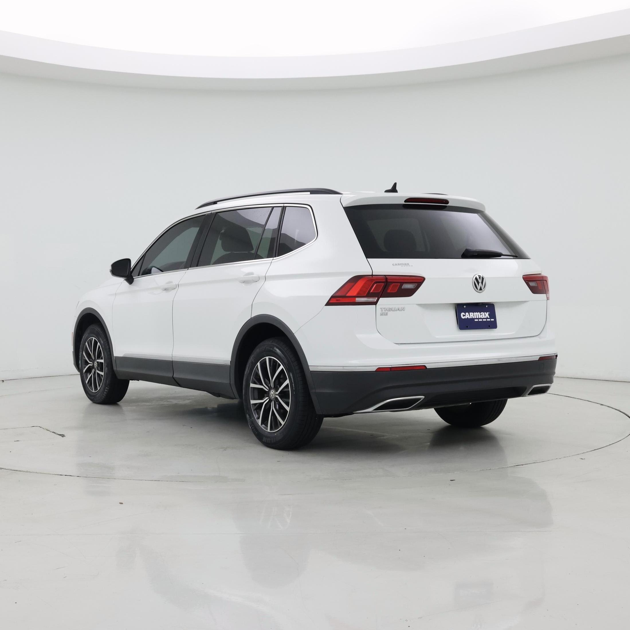 Thumbnail: 2020 Volkswagen Tiguan - 2