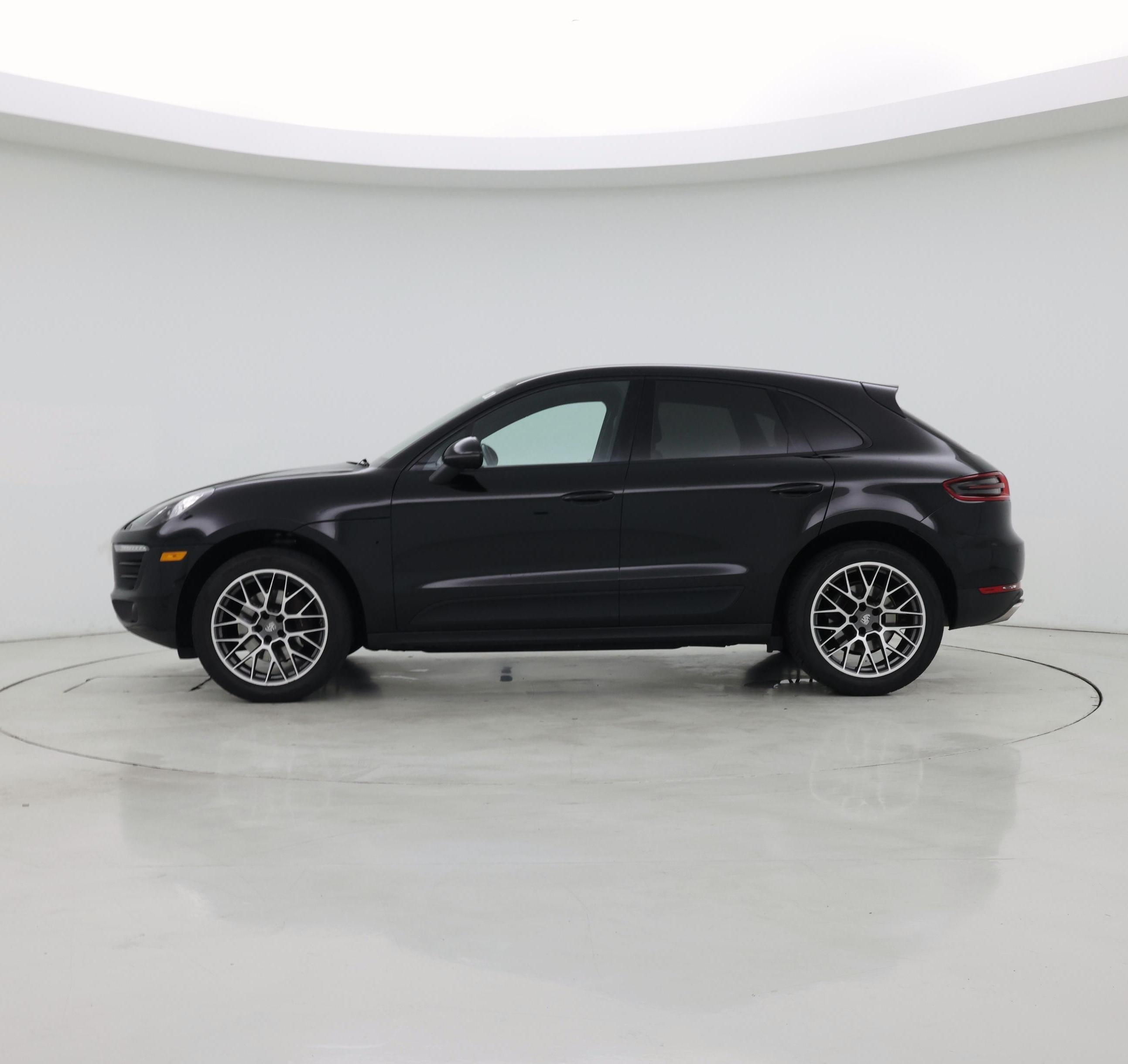 Thumbnail: 2018 Porsche Macan - 3