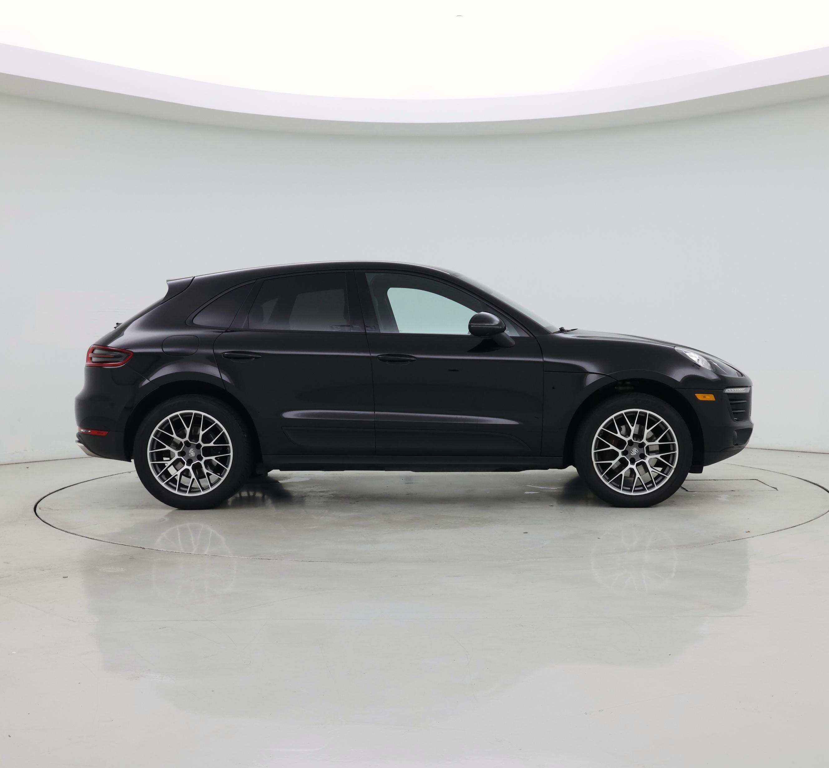 Thumbnail: 2018 Porsche Macan - 7