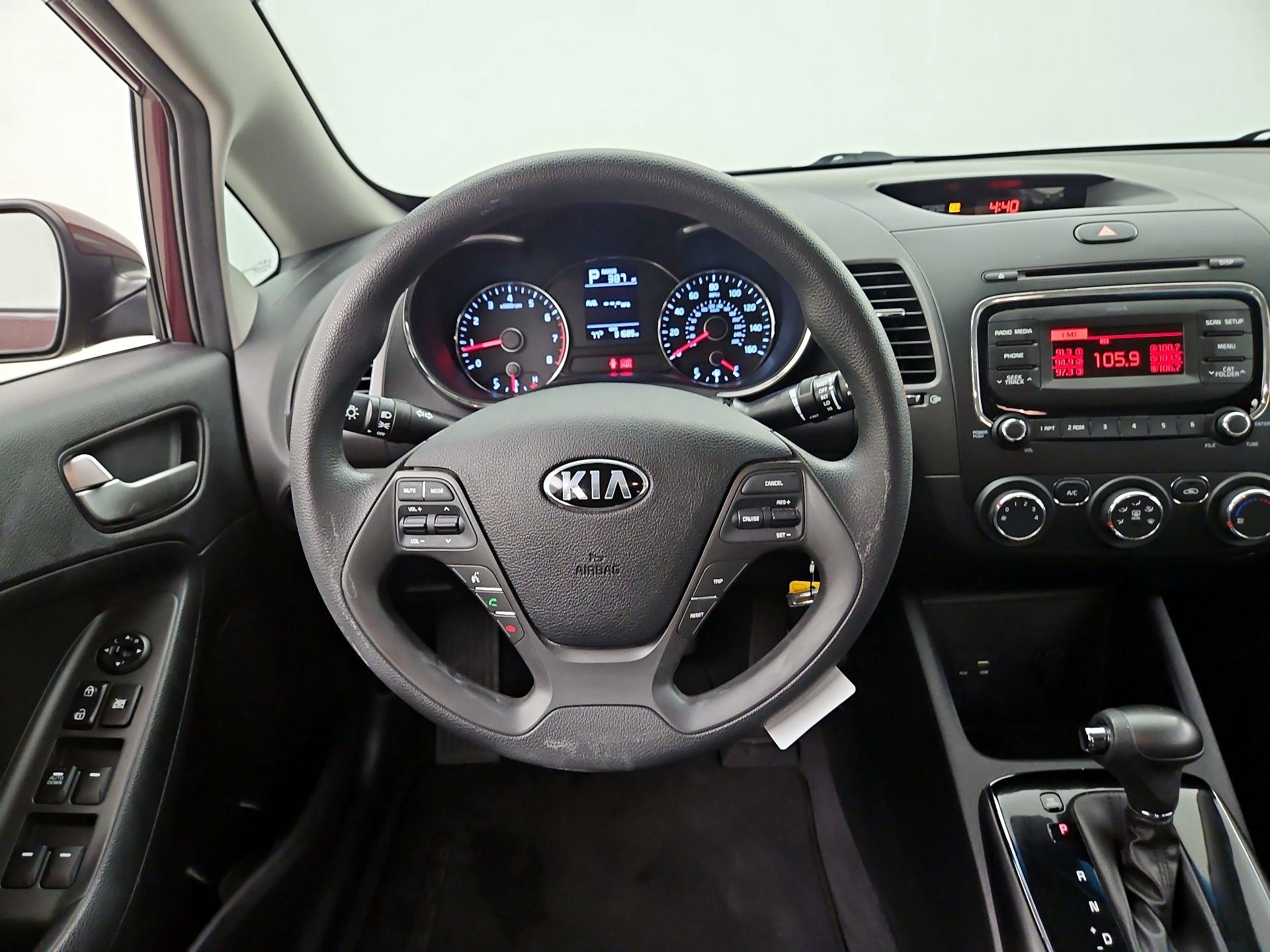 Thumbnail: 2018 Kia Forte - 10
