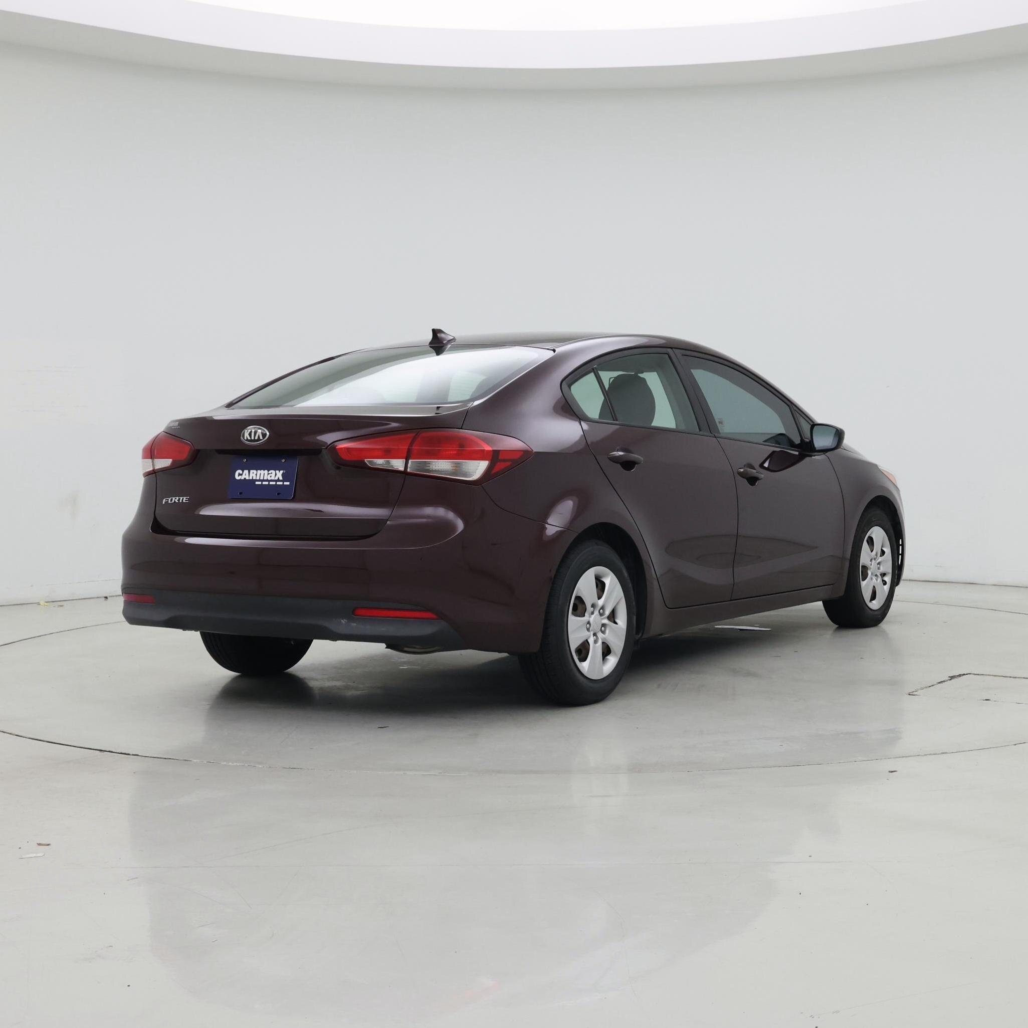 Thumbnail: 2018 Kia Forte - 8