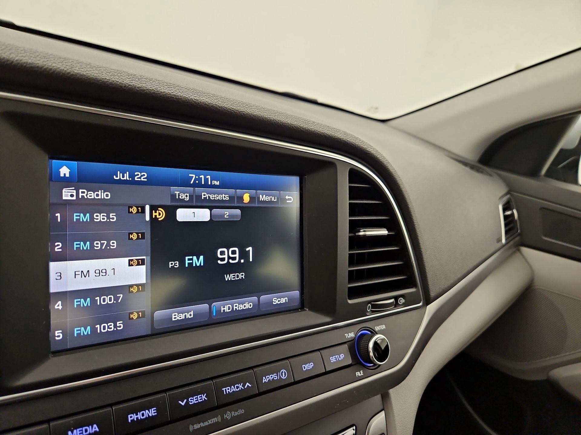 Thumbnail: 2017 Hyundai Elantra - 15