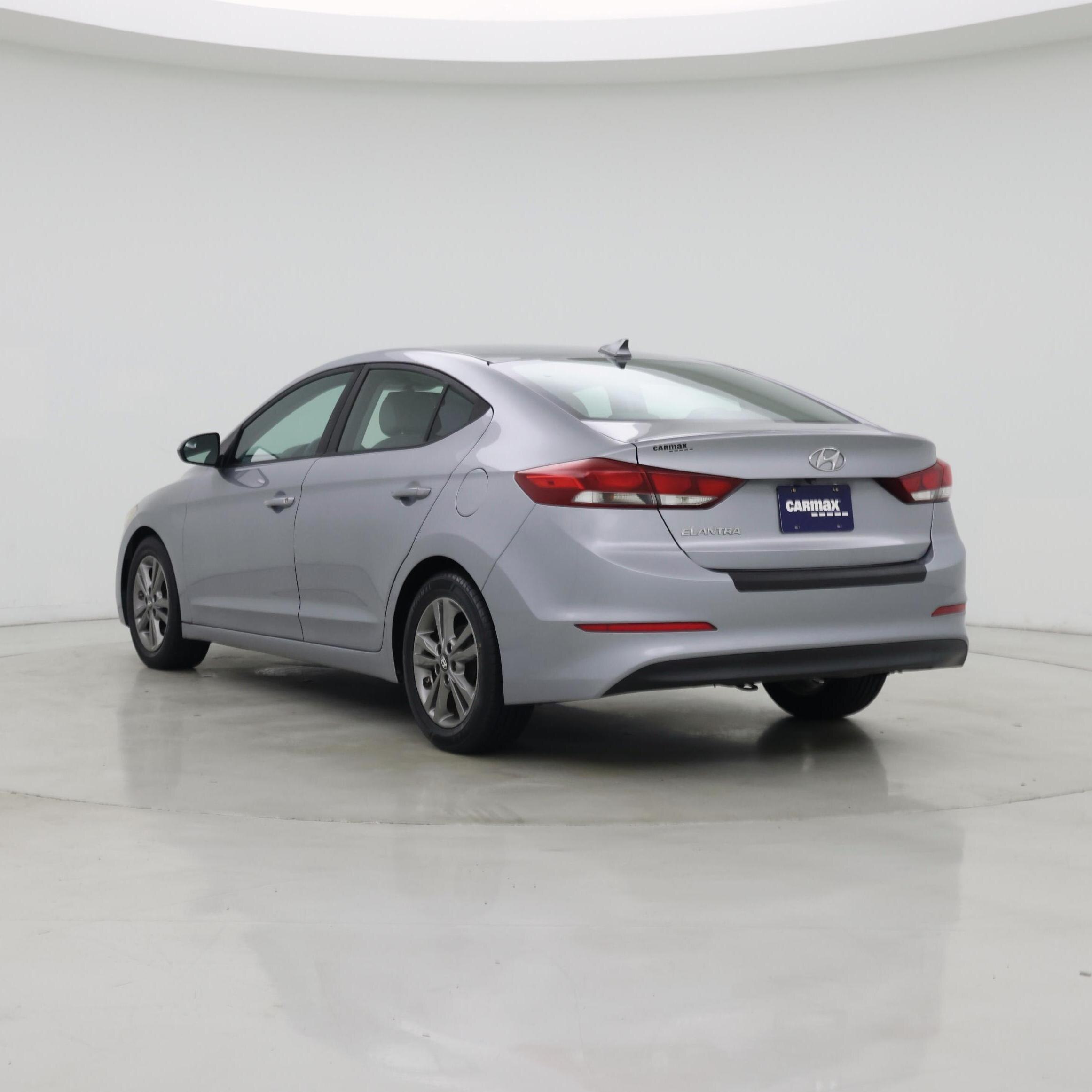 Thumbnail: 2017 Hyundai Elantra - 2