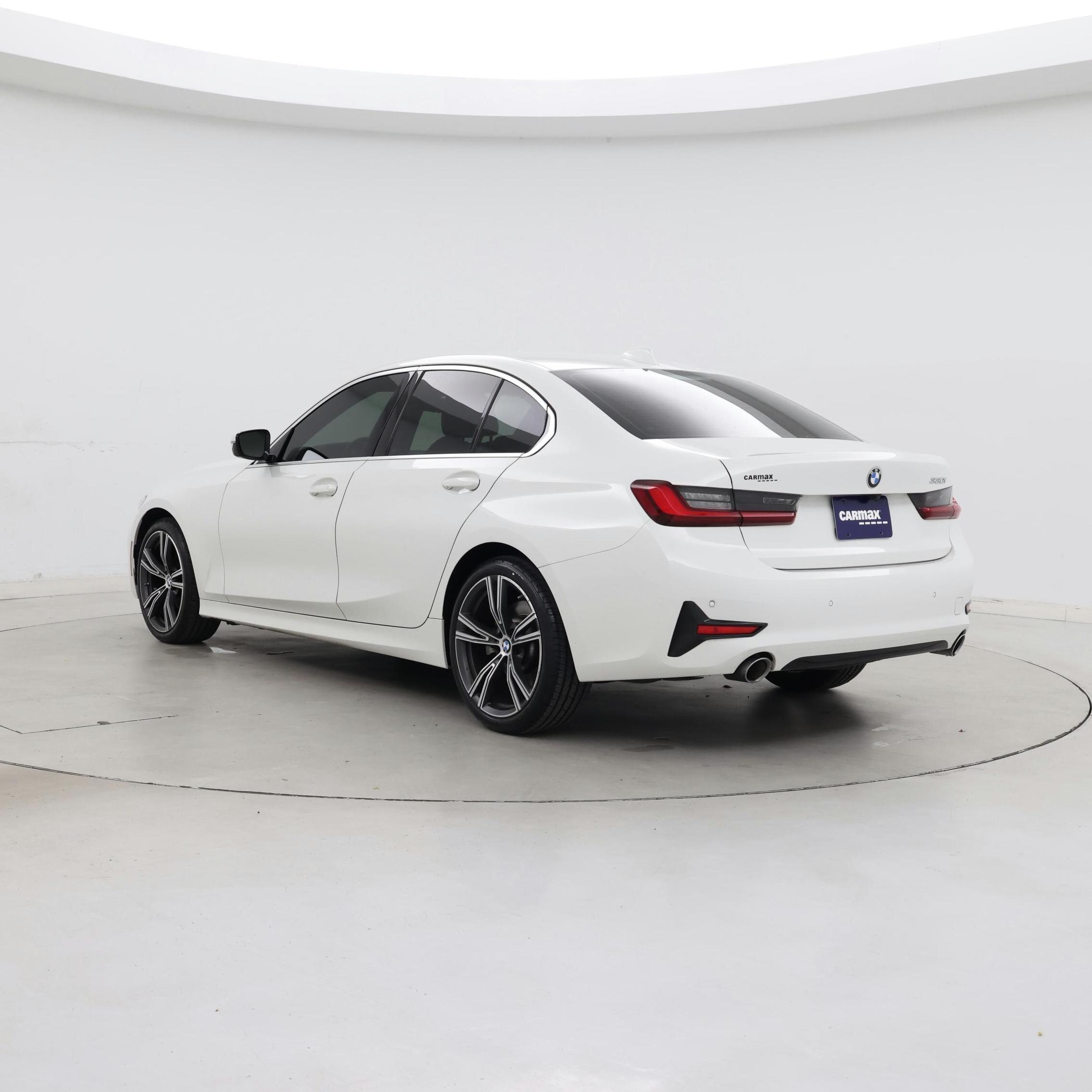 Thumbnail: 2022 BMW 3 Series - 2