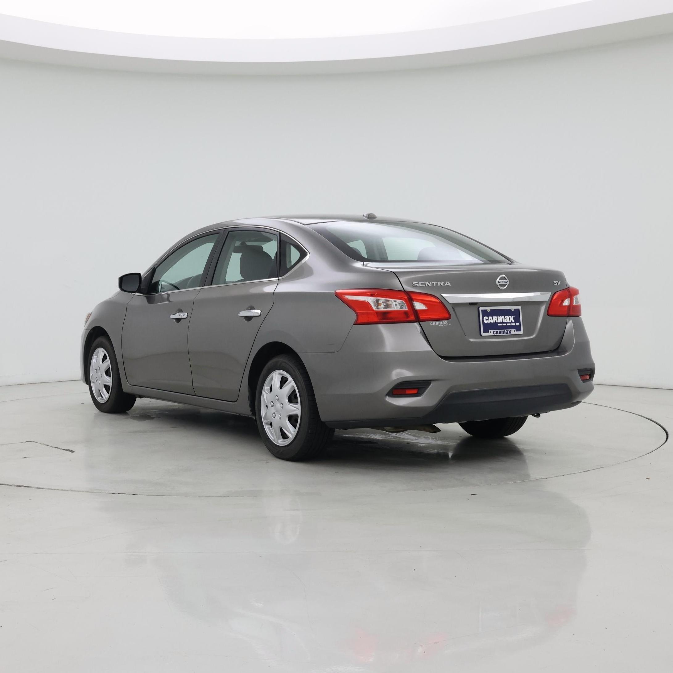 Thumbnail: 2016 Nissan Sentra - 2
