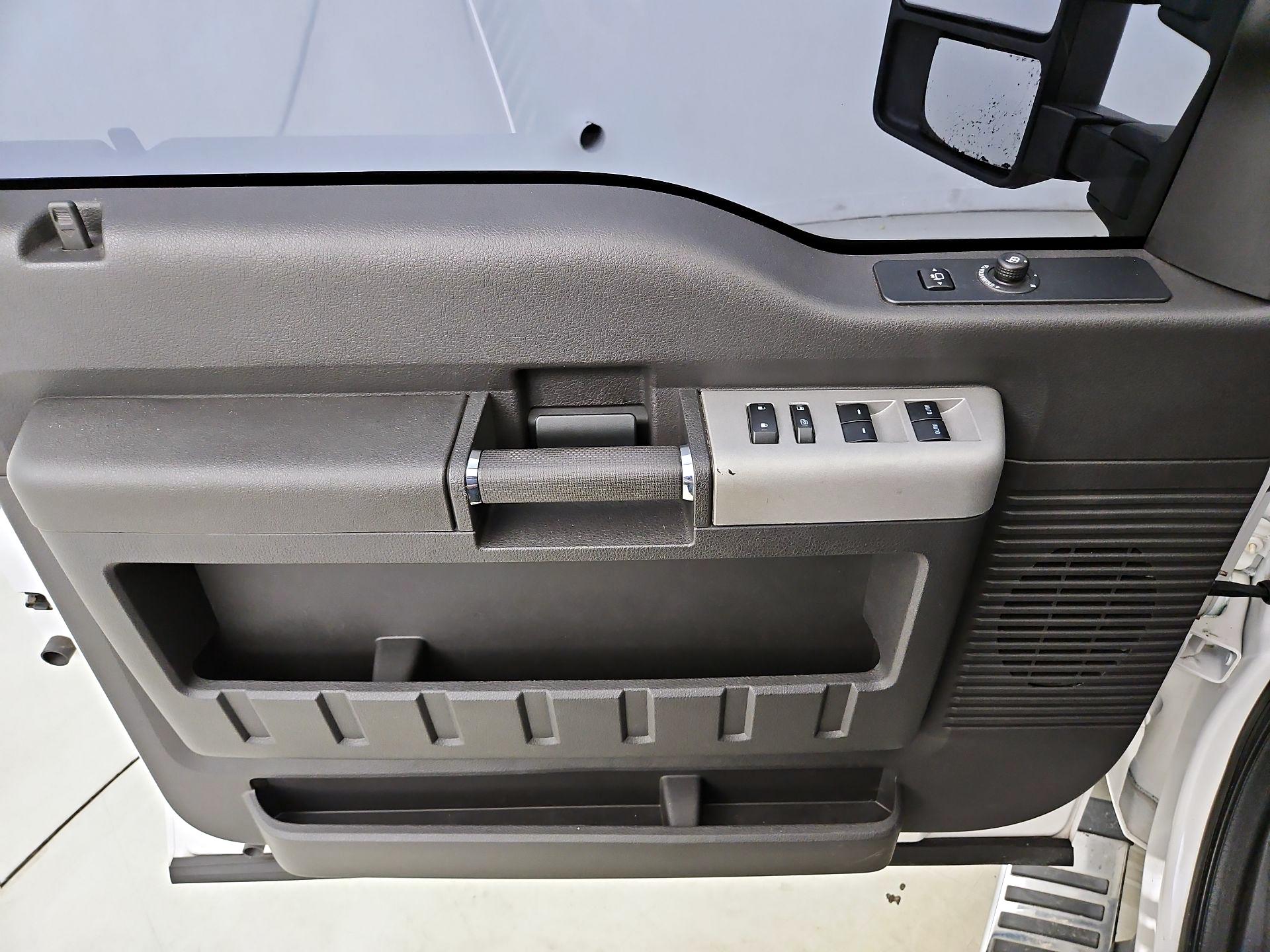Thumbnail: 2015 Ford F-250 - 12