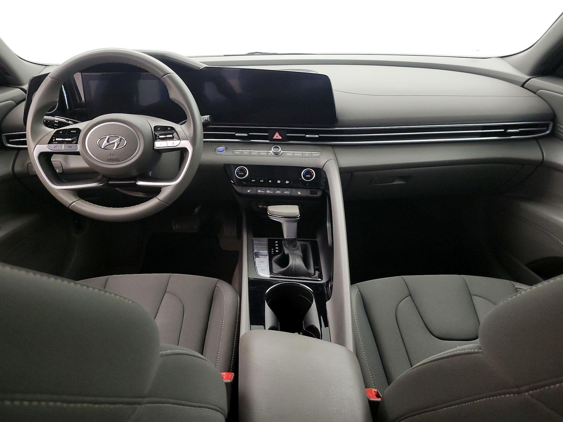 Thumbnail: 2023 Hyundai Elantra - 9