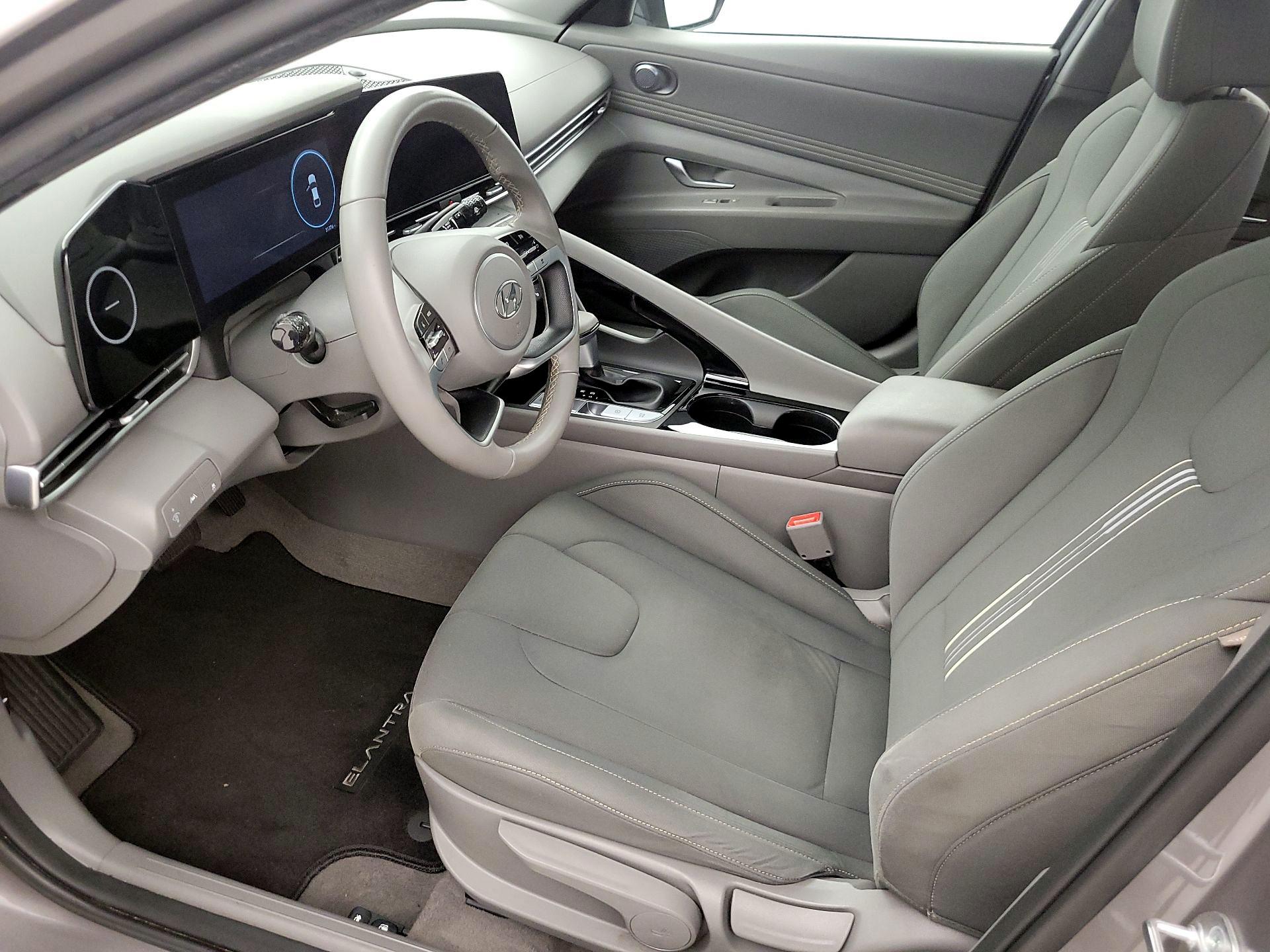 Thumbnail: 2023 Hyundai Elantra - 11