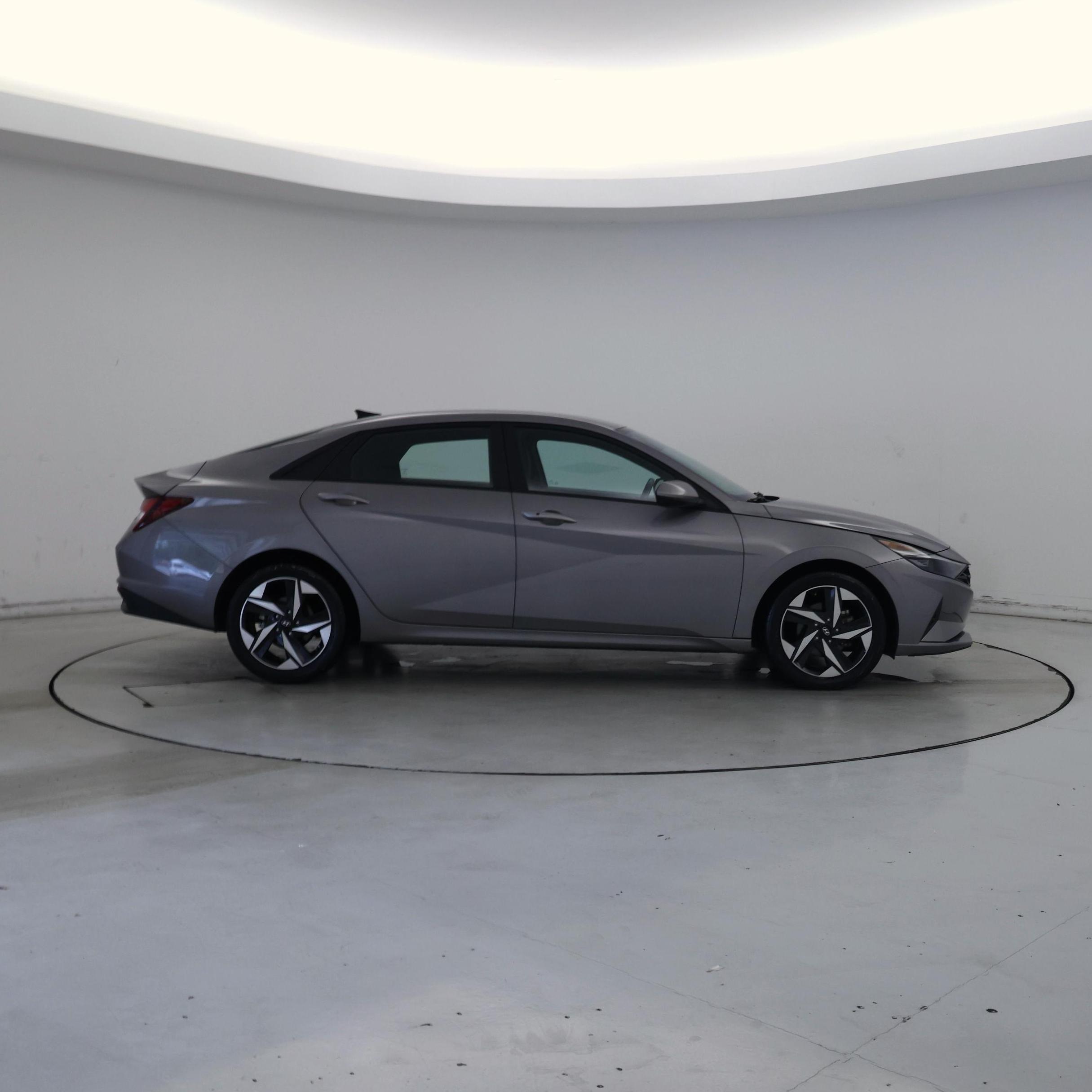 Thumbnail: 2023 Hyundai Elantra - 7