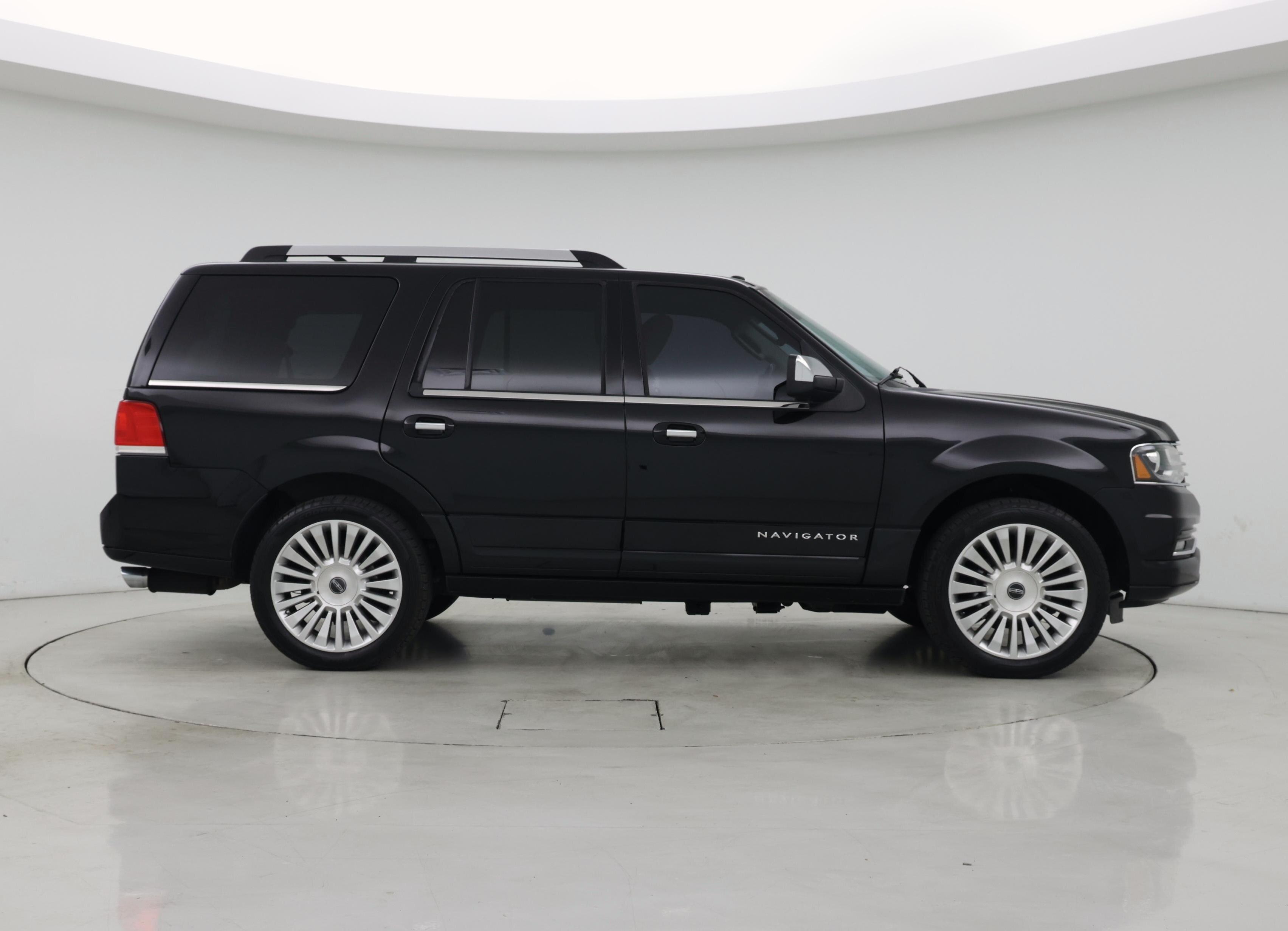 Thumbnail: 2017 Lincoln Navigator - 7