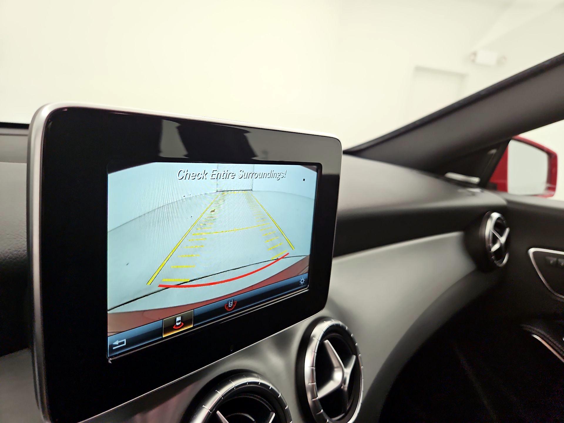 Thumbnail: 2015 Mercedes-Benz CLA - 15