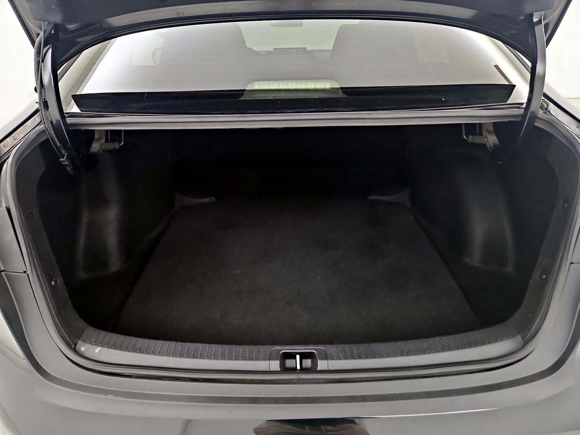 Thumbnail: 2020 Toyota Corolla - 20