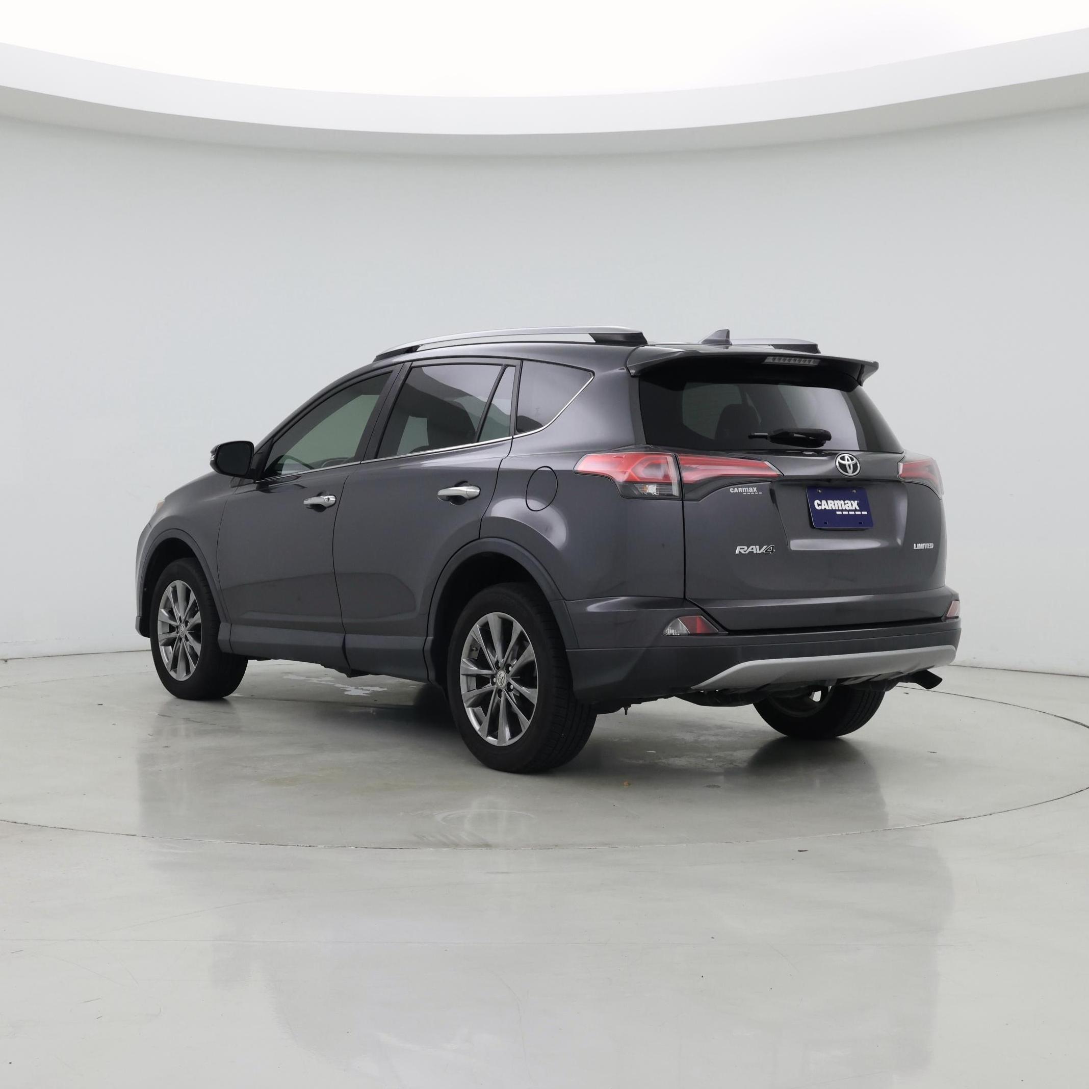 Thumbnail: 2018 Toyota RAV4 - 2