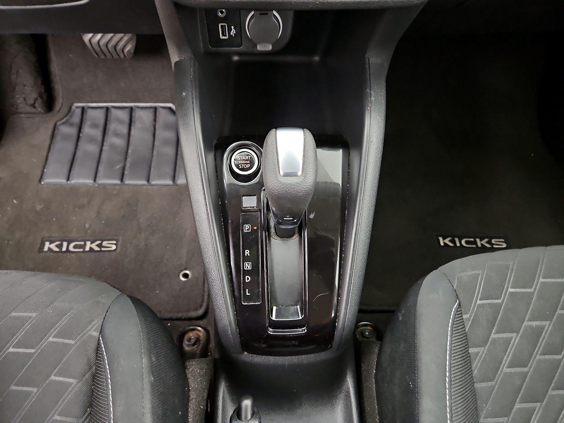 Thumbnail: 2022 Nissan Kicks - 17