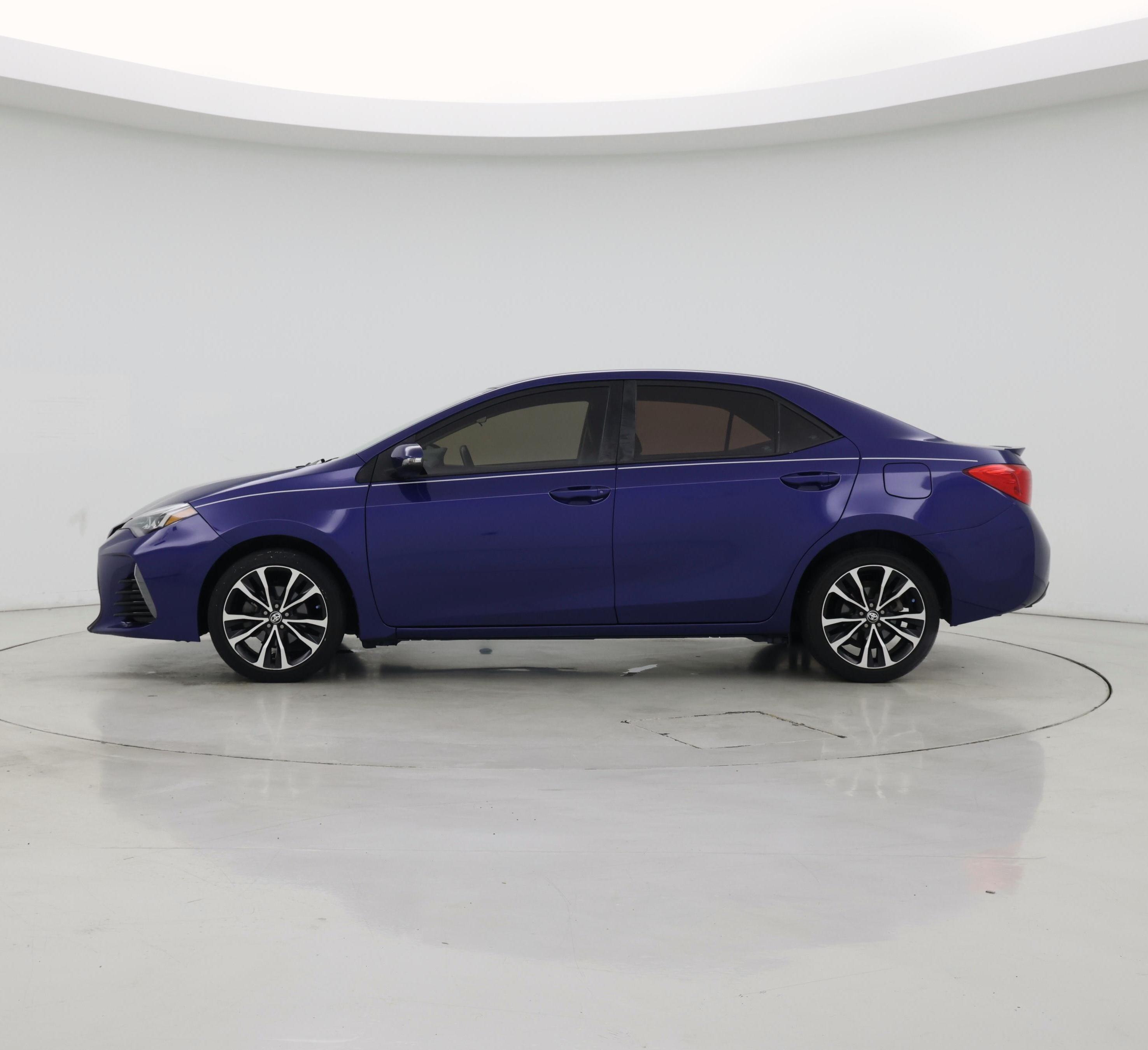 Thumbnail: 2018 Toyota Corolla - 3