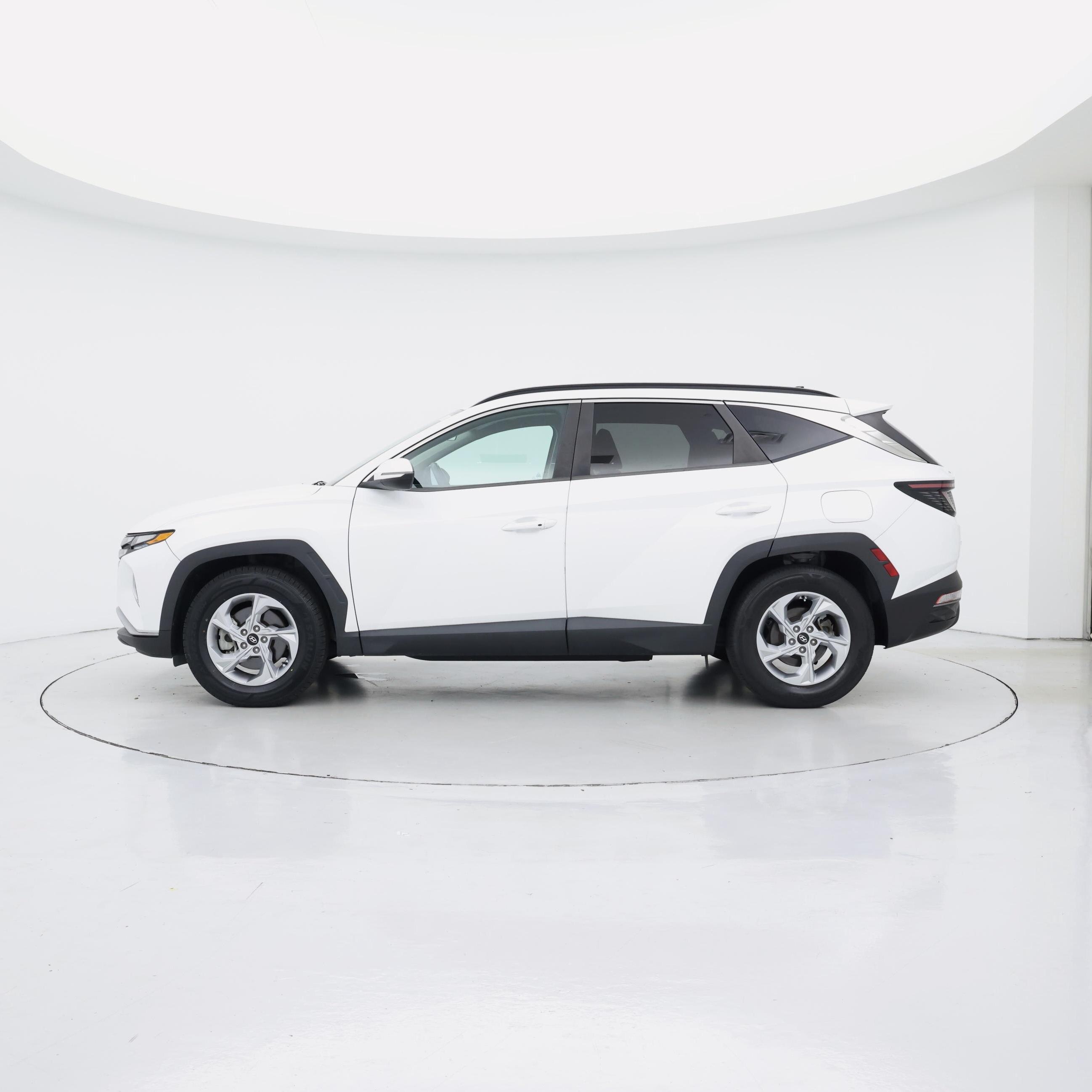 Thumbnail: 2022 Hyundai Tucson - 3