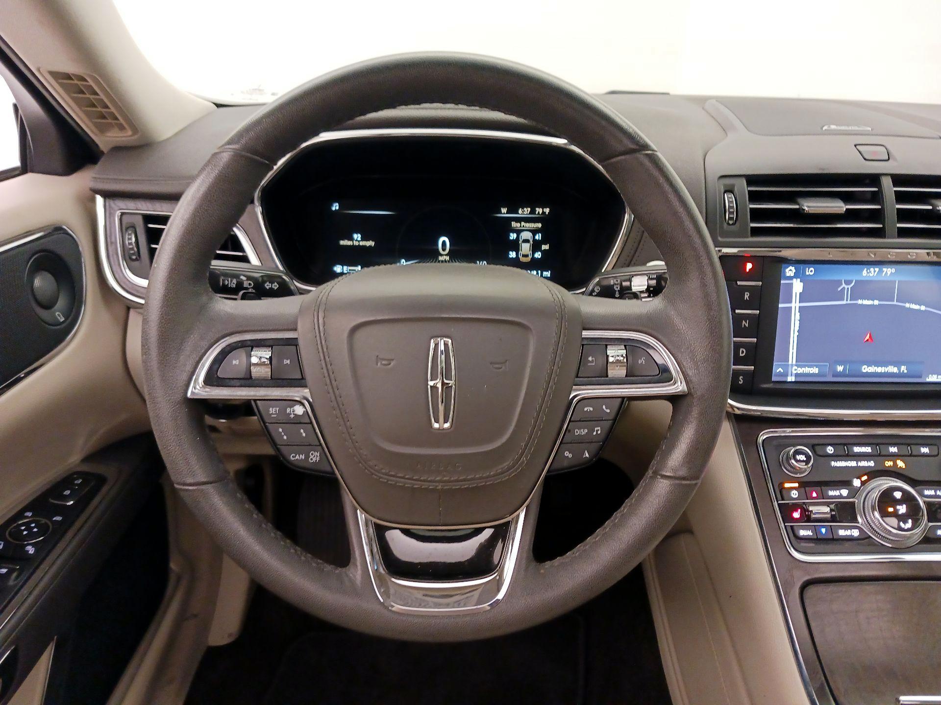 Thumbnail: 2020 Lincoln Continental - 10