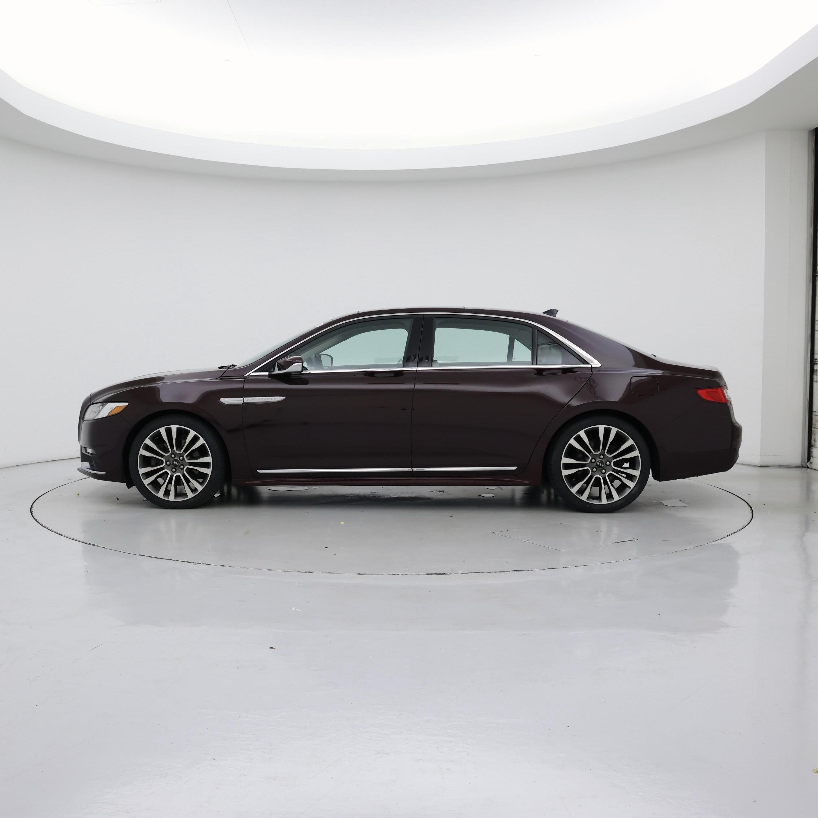 Thumbnail: 2020 Lincoln Continental - 3