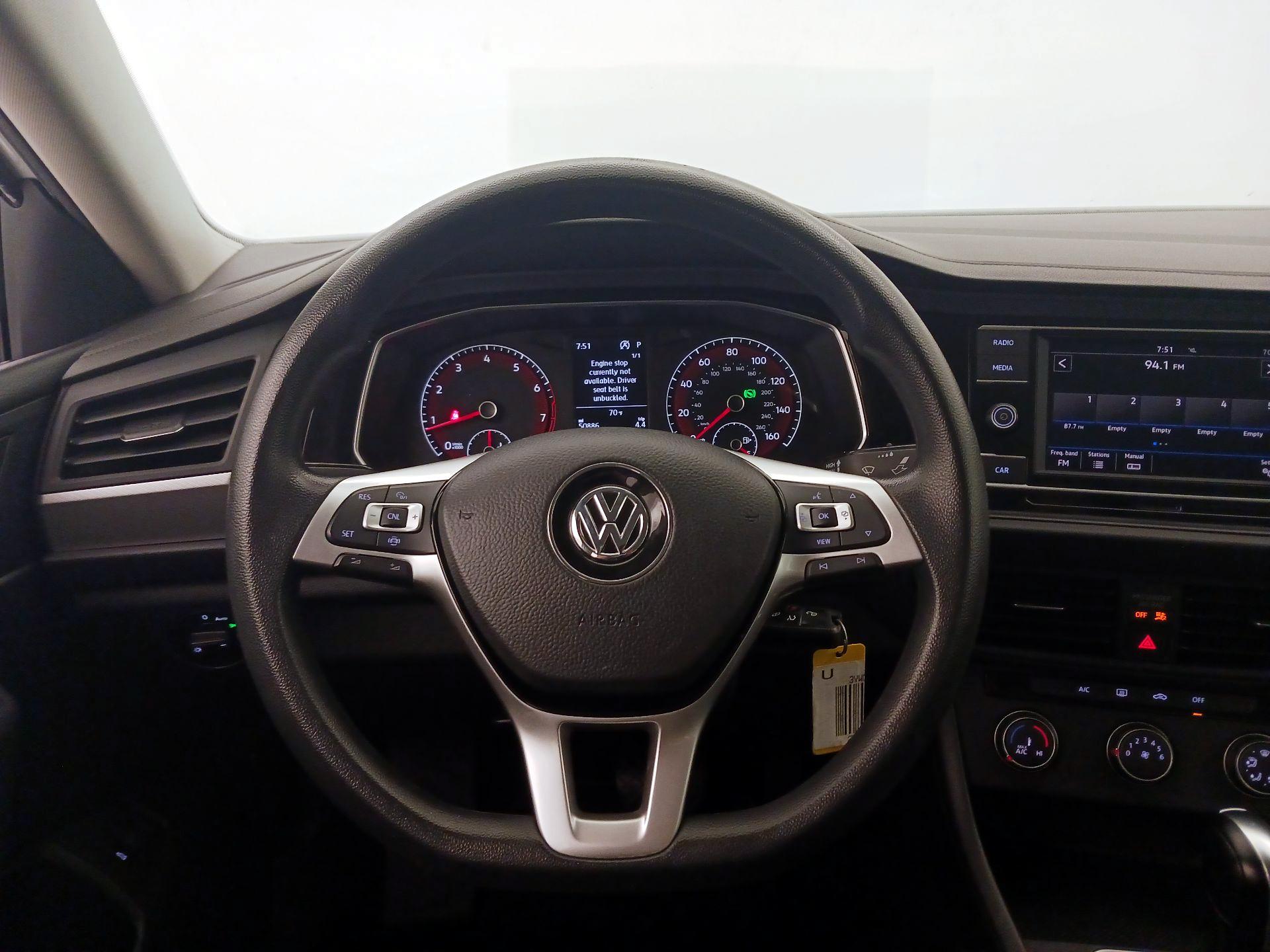 Thumbnail: 2019 Volkswagen Jetta - 10