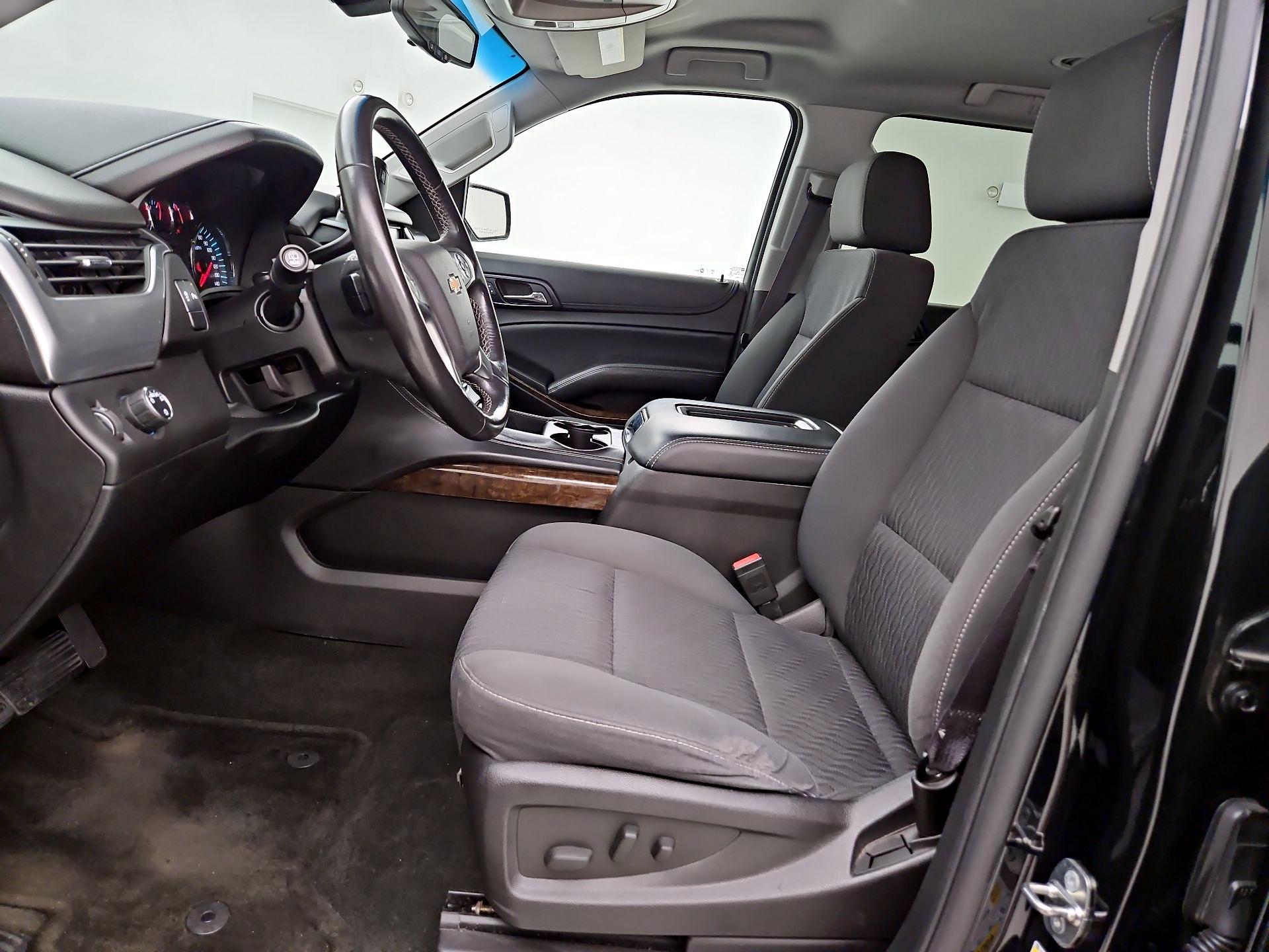Thumbnail: 2016 Chevrolet Suburban - 11
