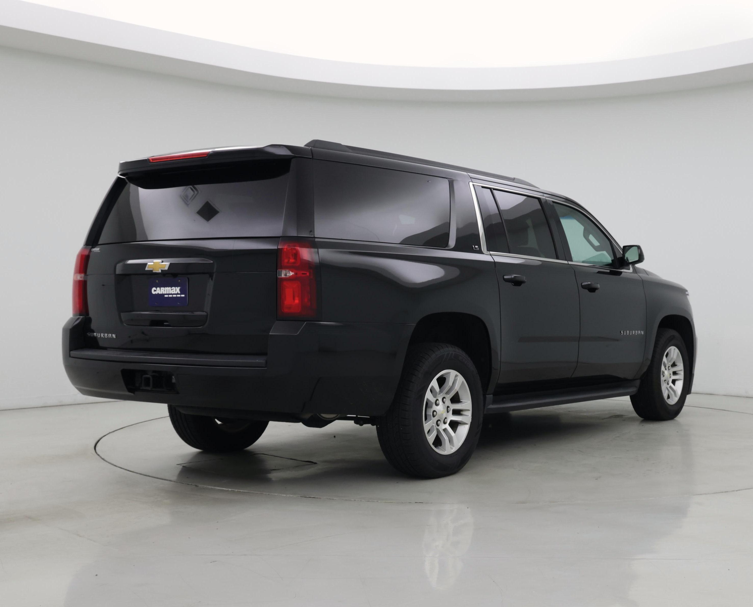 Thumbnail: 2016 Chevrolet Suburban - 8