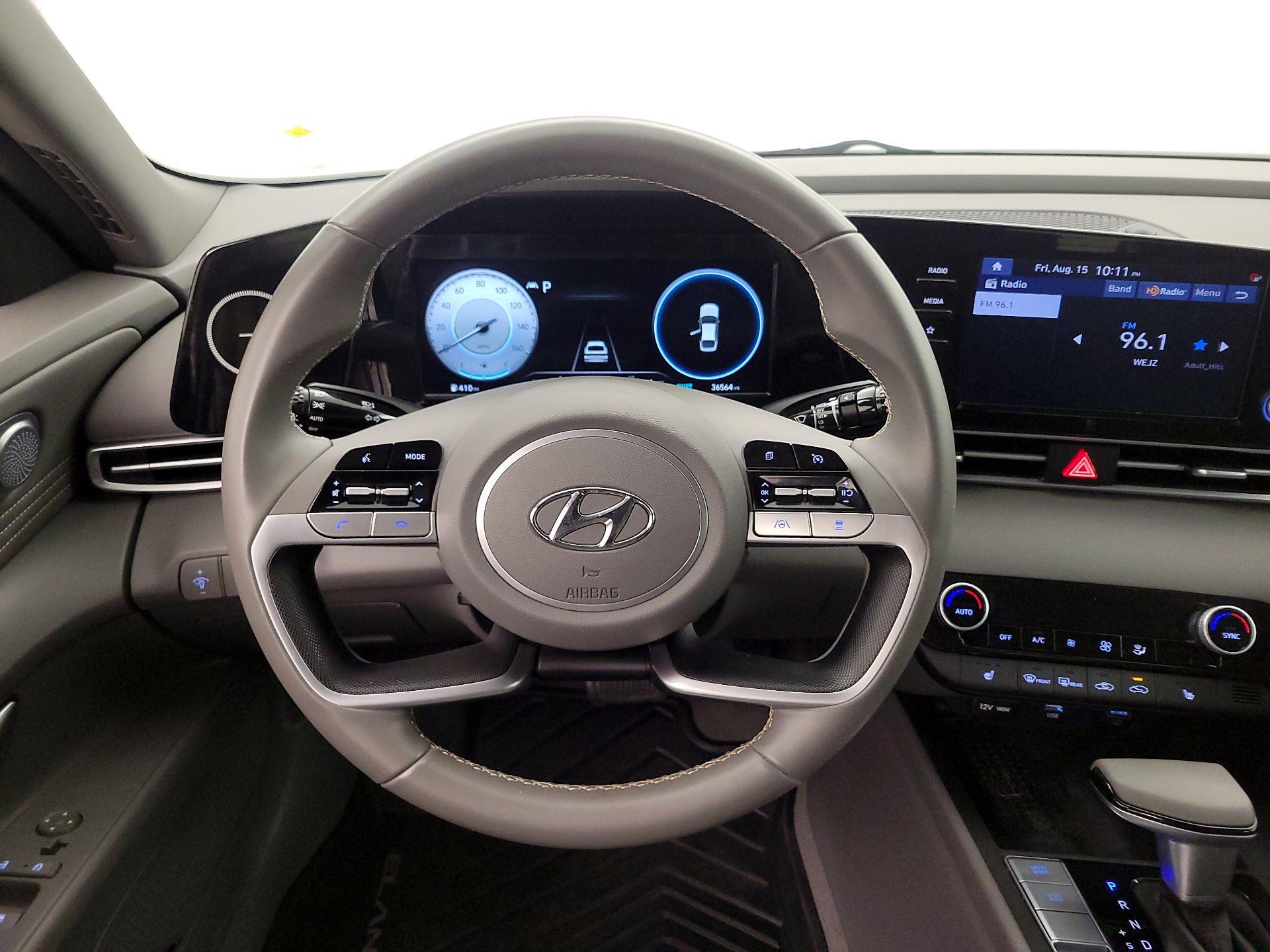Thumbnail: 2022 Hyundai Elantra - 10