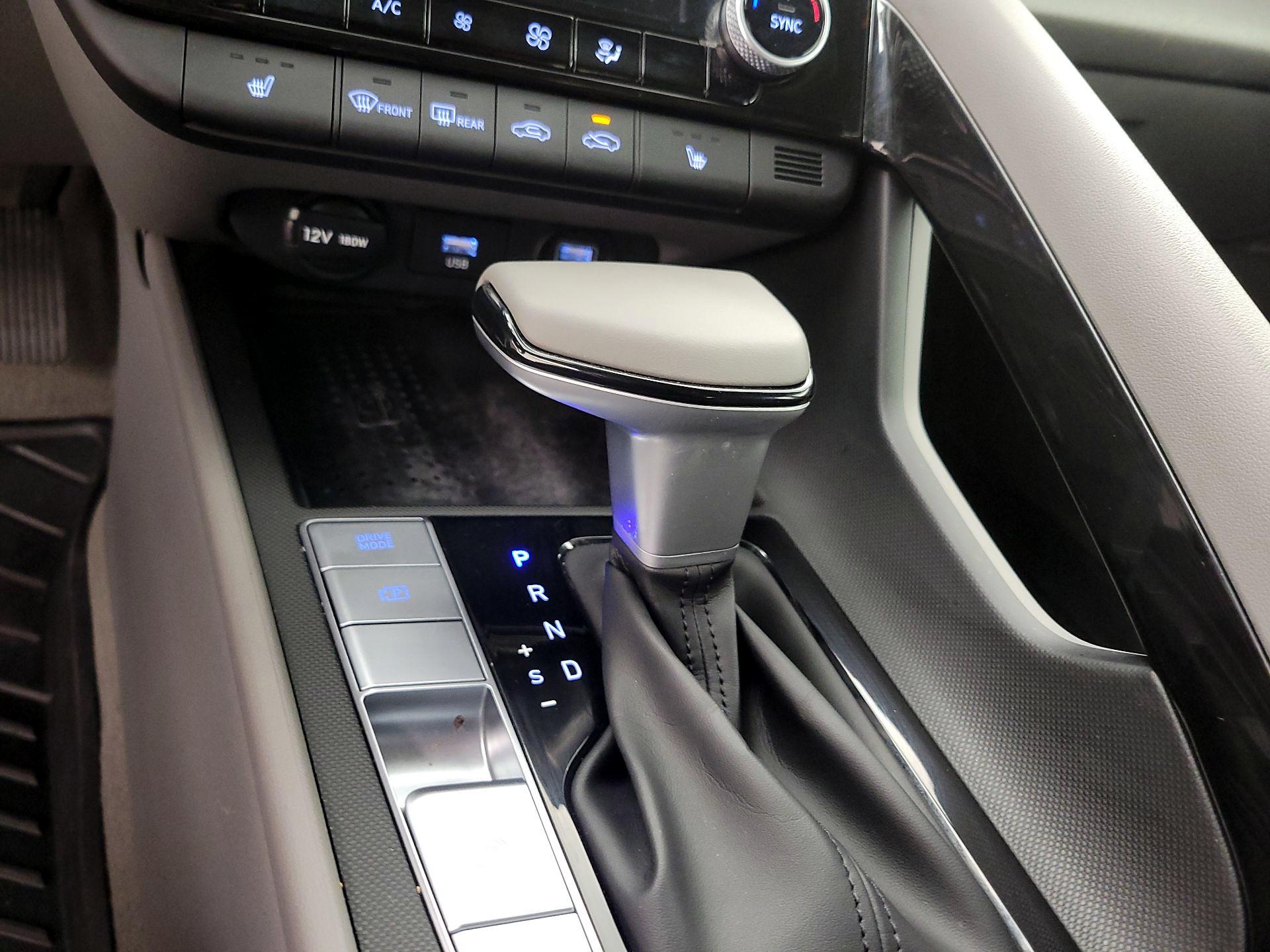 Thumbnail: 2022 Hyundai Elantra - 17
