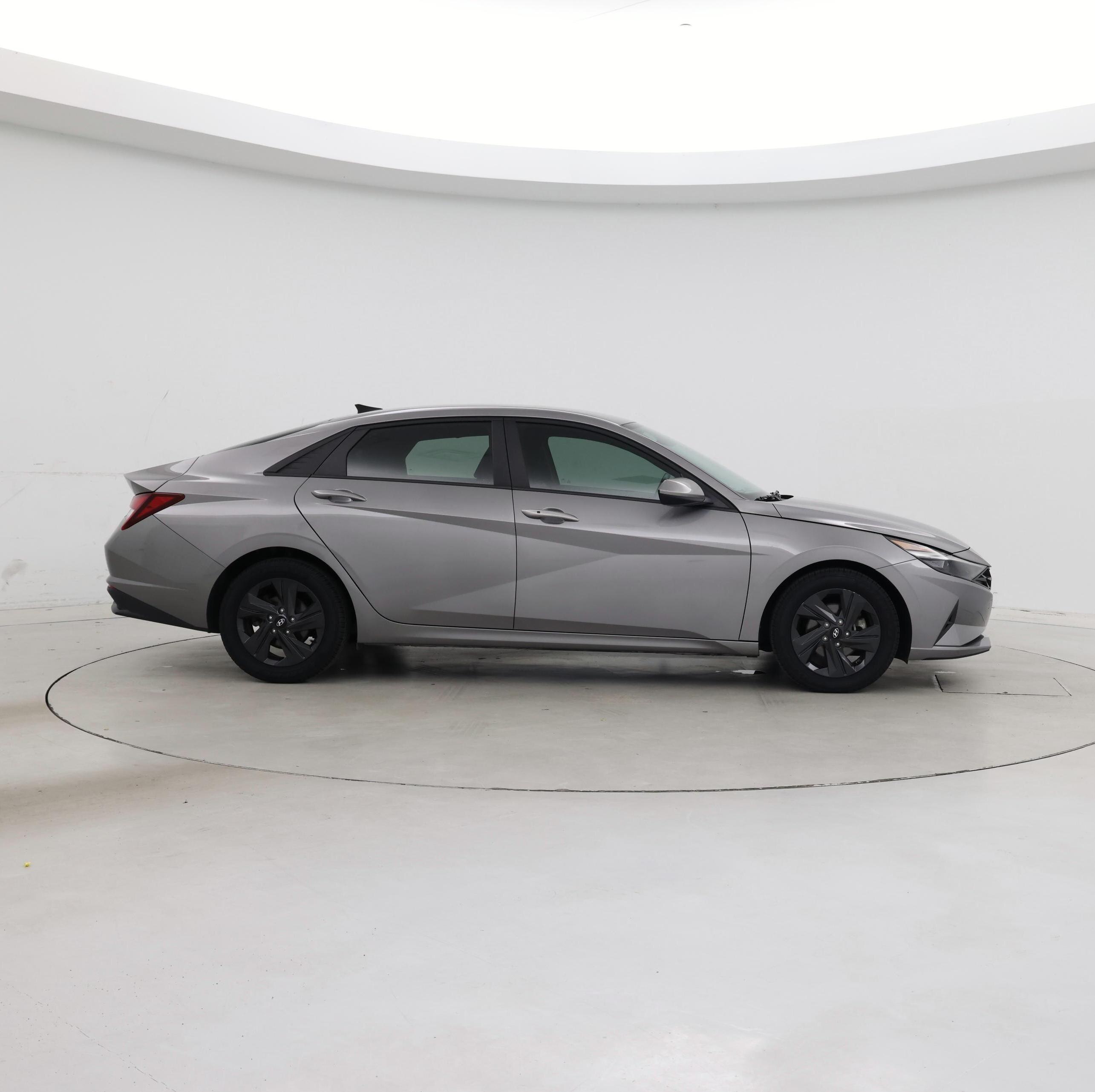 Thumbnail: 2022 Hyundai Elantra - 7