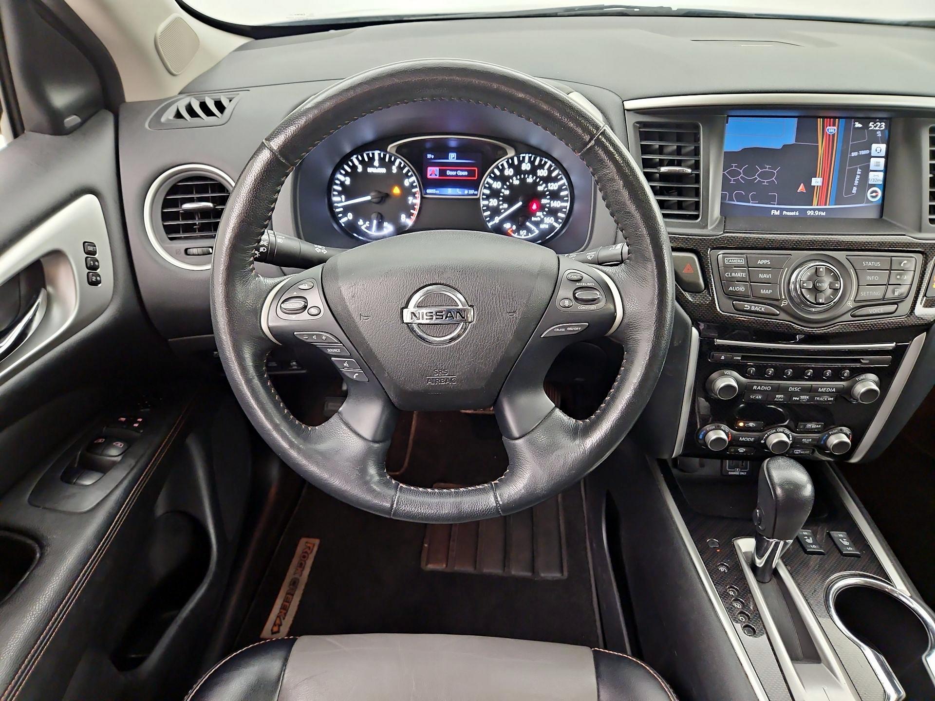 Thumbnail: 2020 Nissan Pathfinder - 10