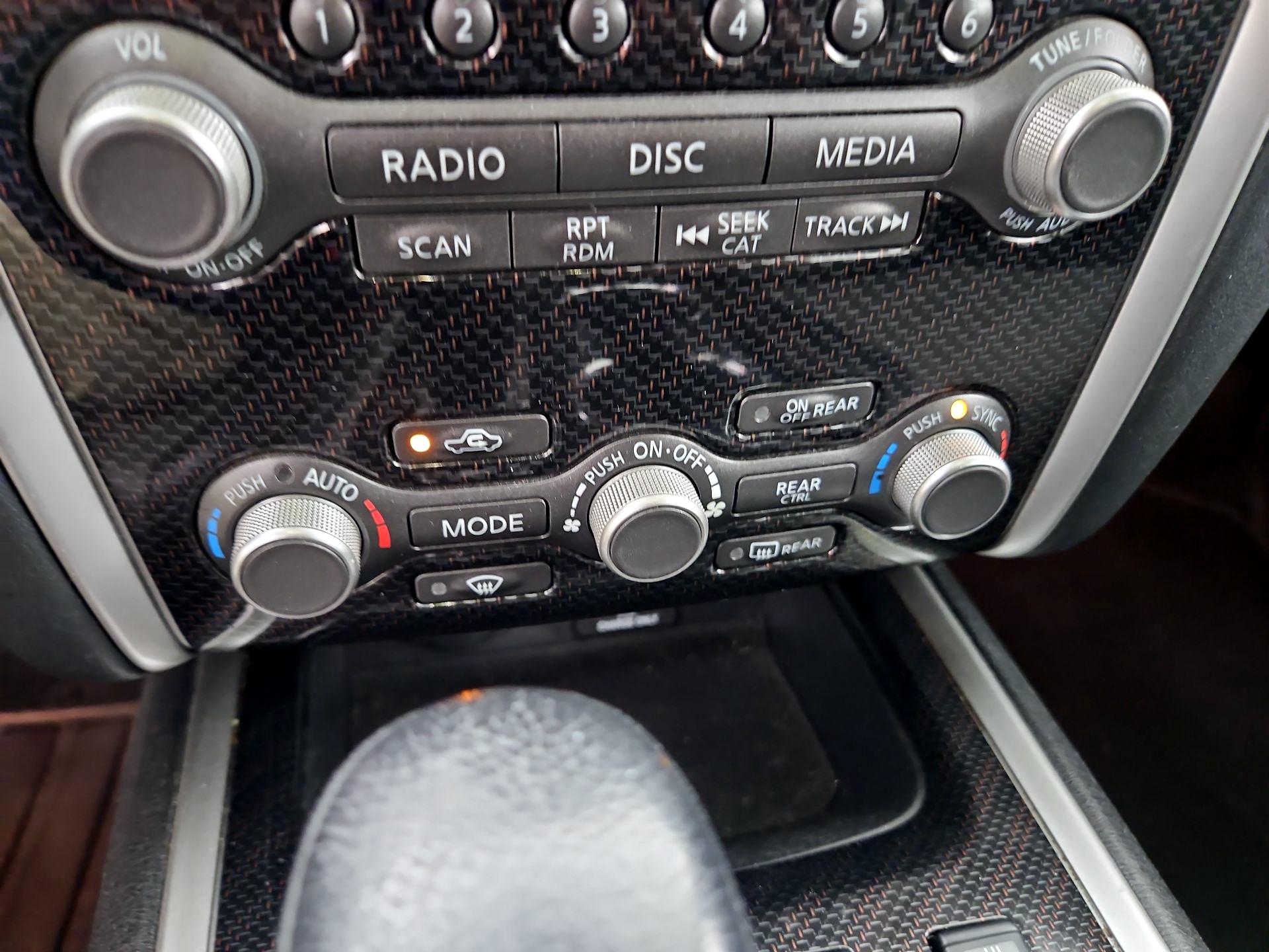 Thumbnail: 2020 Nissan Pathfinder - 17