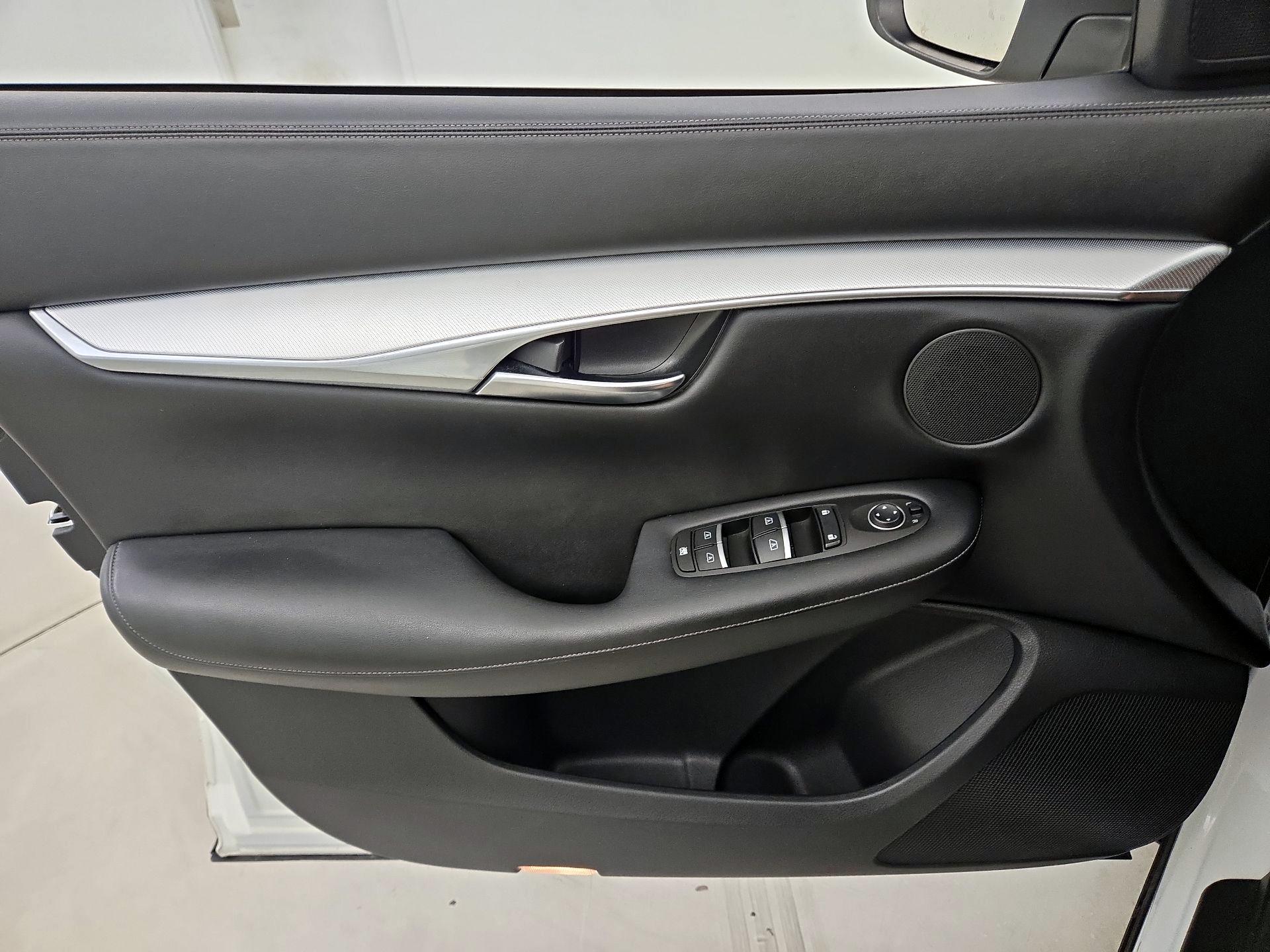 Thumbnail: 2021 INFINITI QX50 - 12