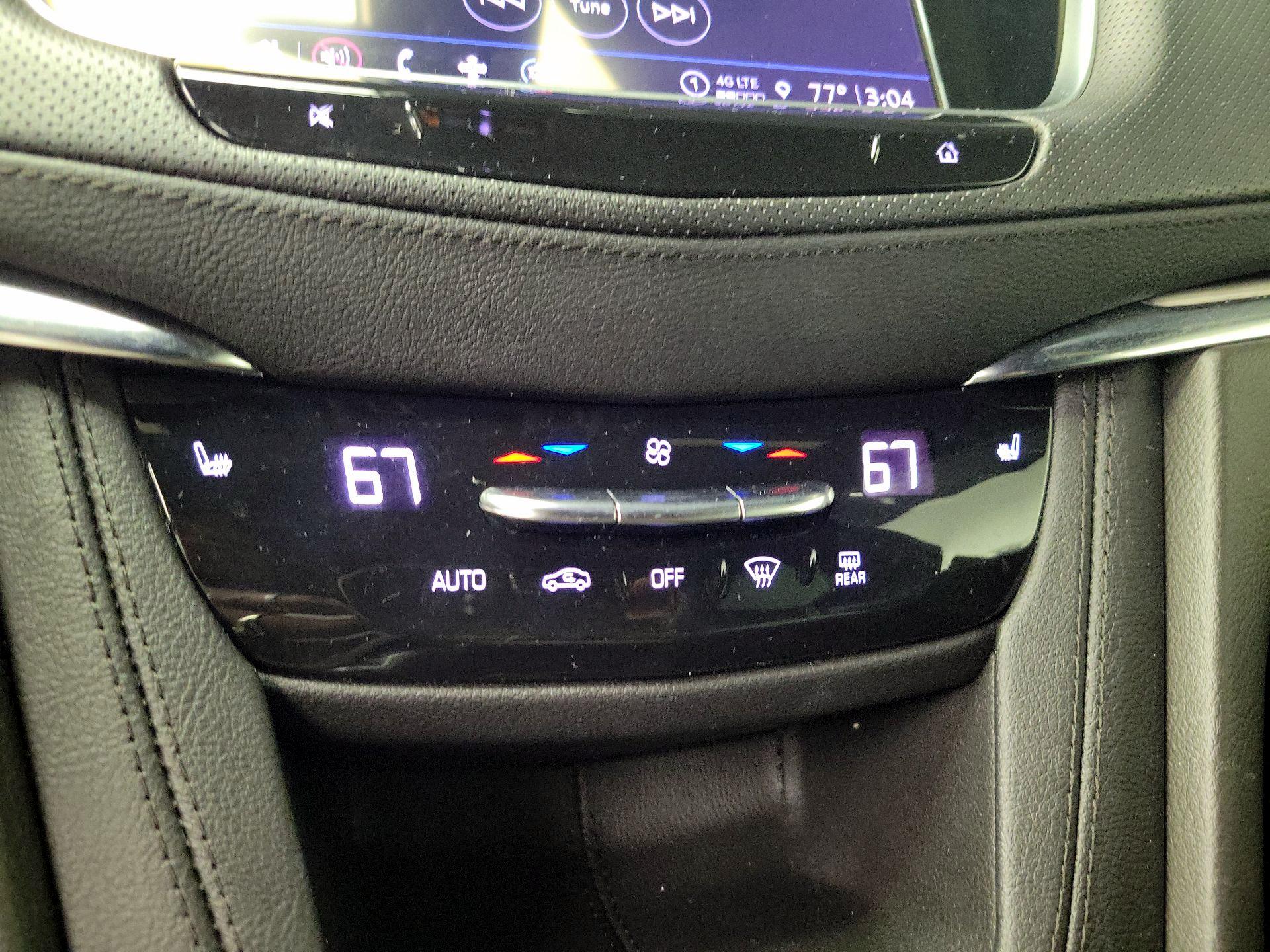 Thumbnail: 2023 Cadillac XT5 - 16