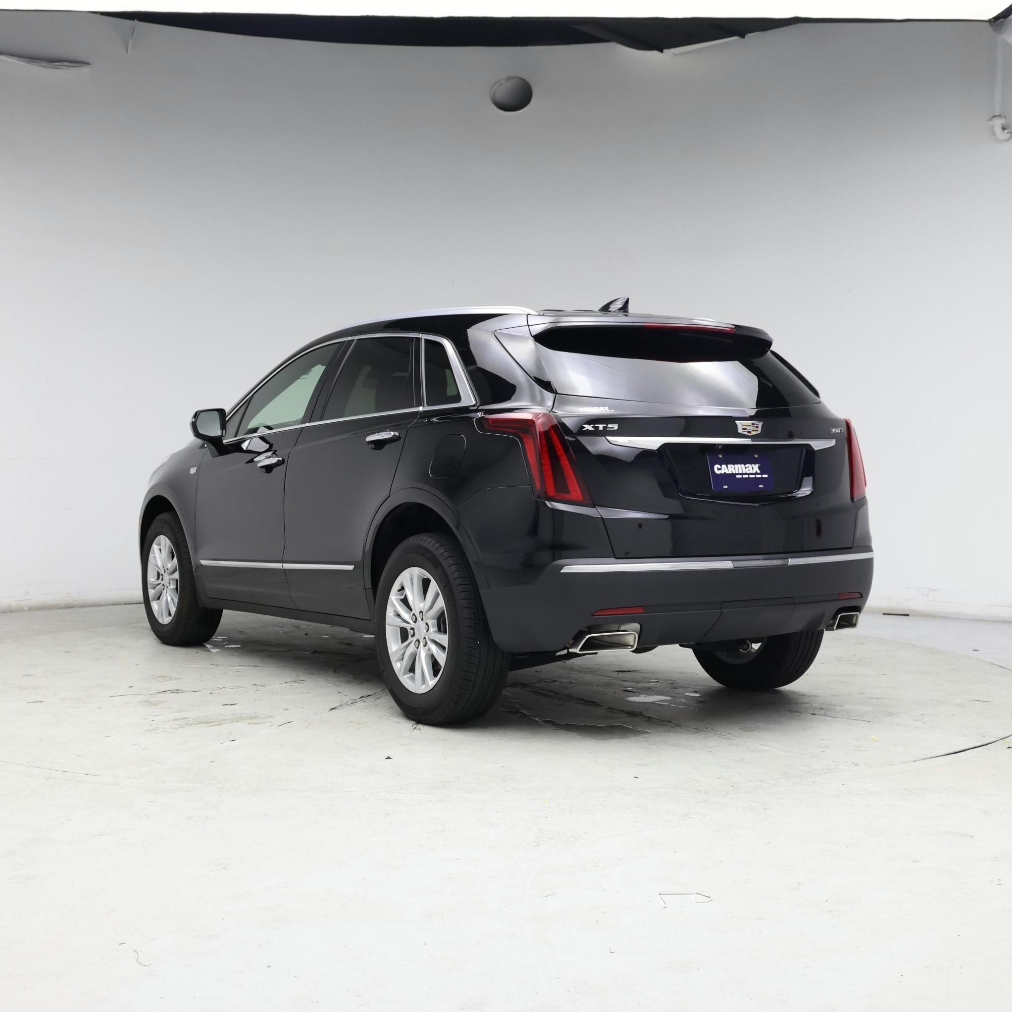 Thumbnail: 2023 Cadillac XT5 - 2