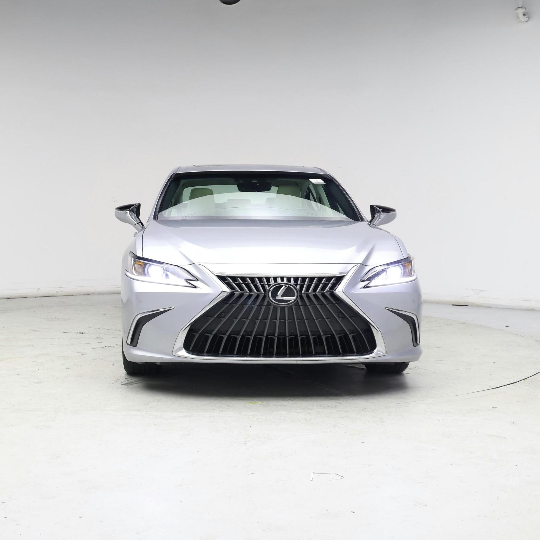 Thumbnail: 2022 Lexus ES - 5