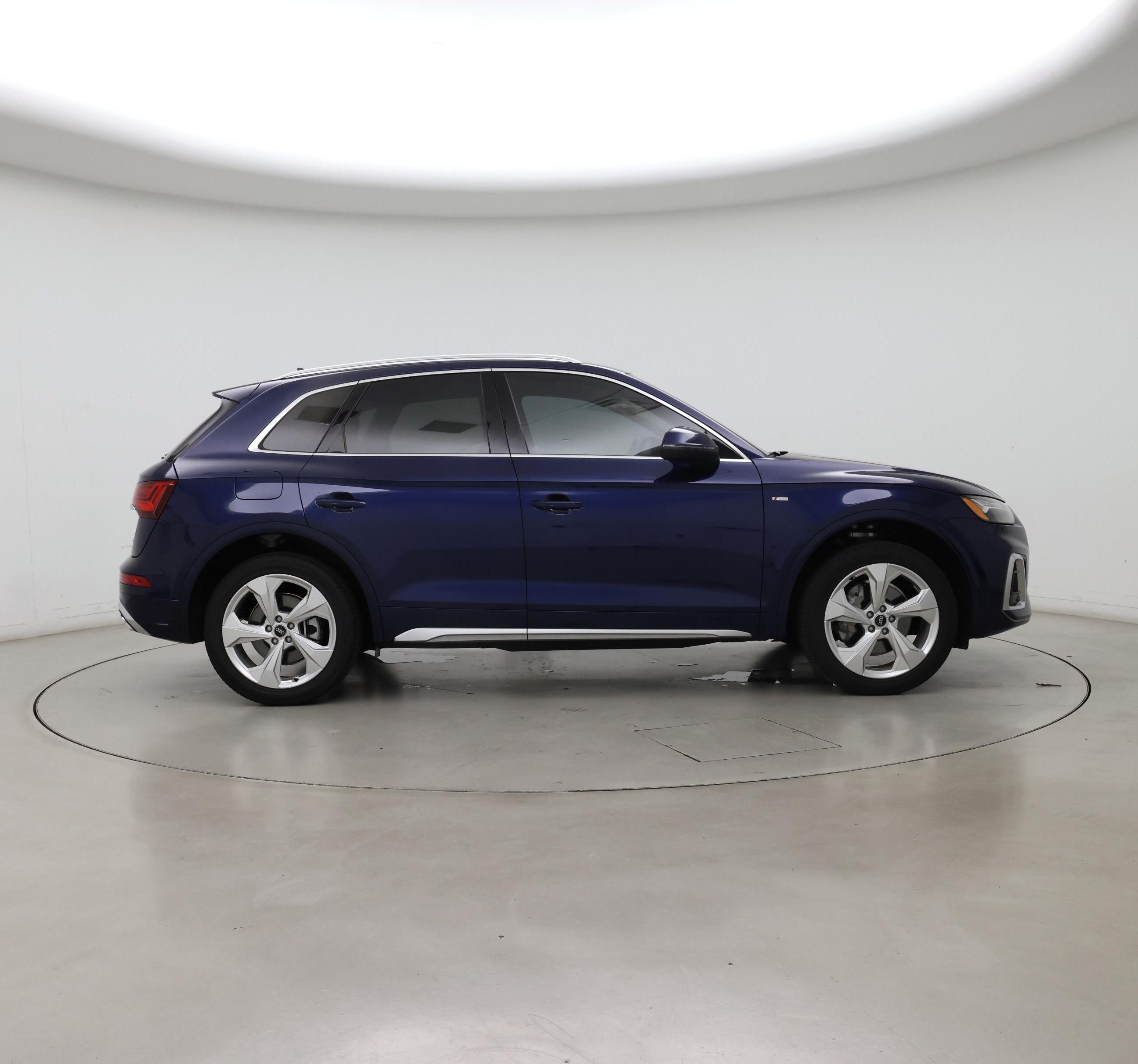 Thumbnail: 2023 Audi Q5 - 7
