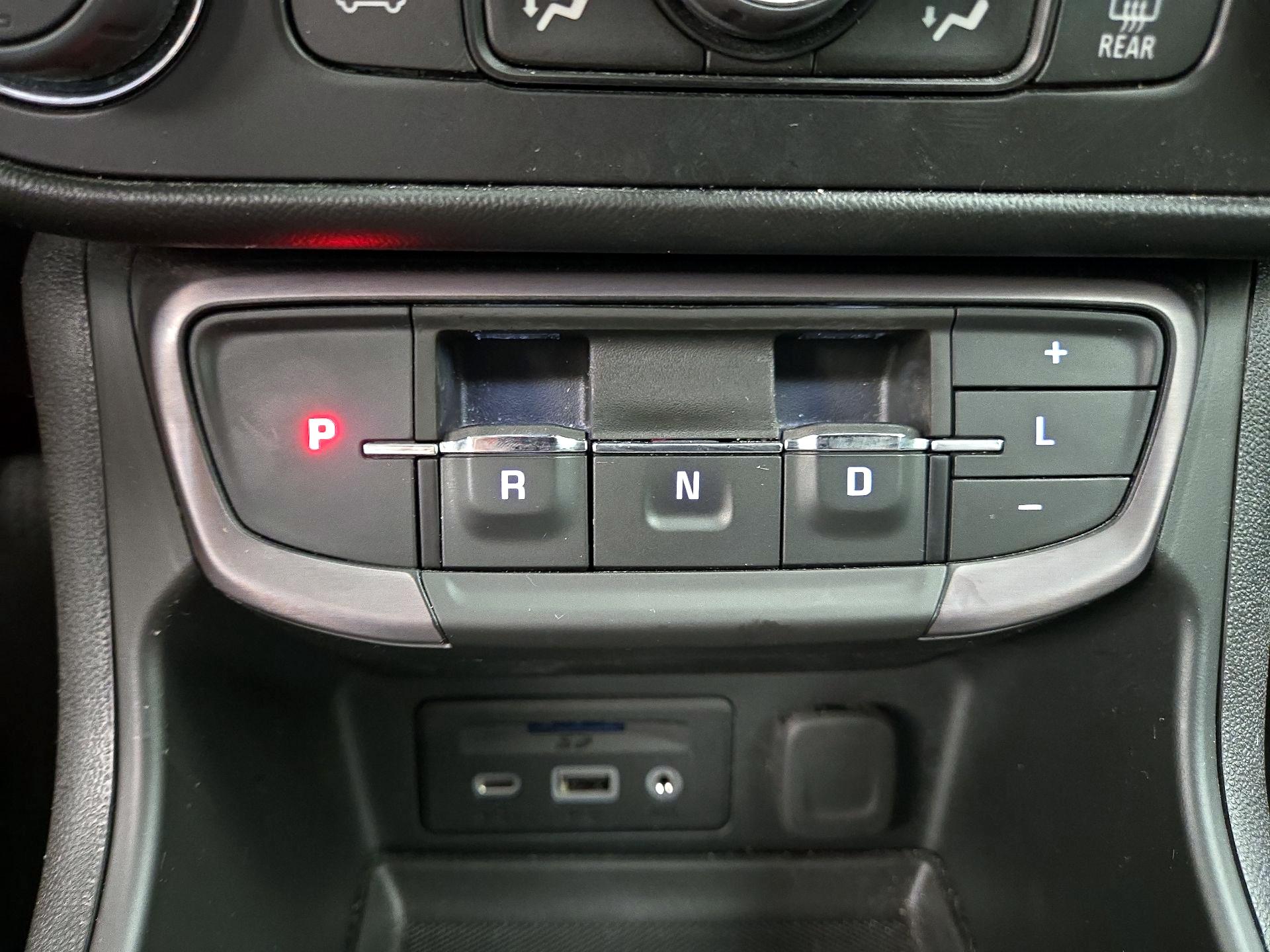 Thumbnail: 2022 GMC Terrain - 17