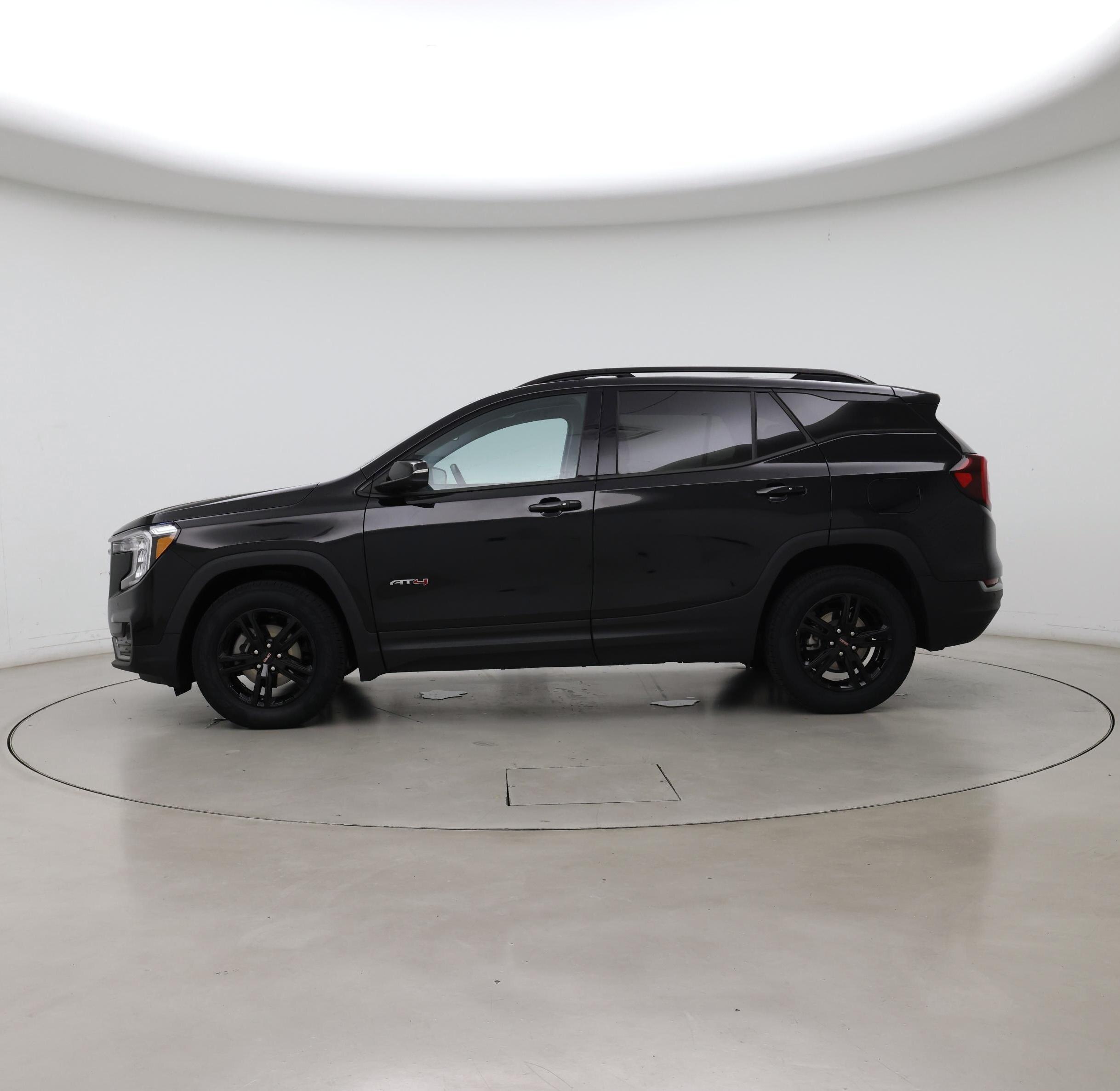 Thumbnail: 2022 GMC Terrain - 3