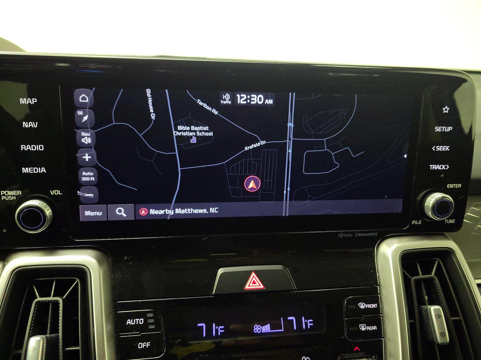 Thumbnail: 2022 Kia Sorento - 14