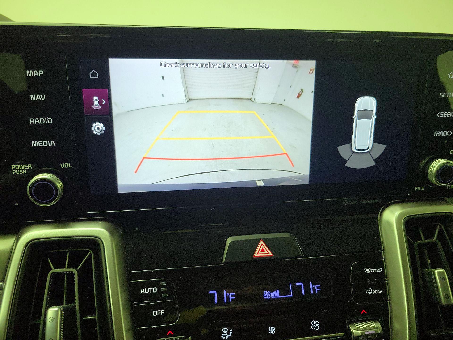 Thumbnail: 2022 Kia Sorento - 15