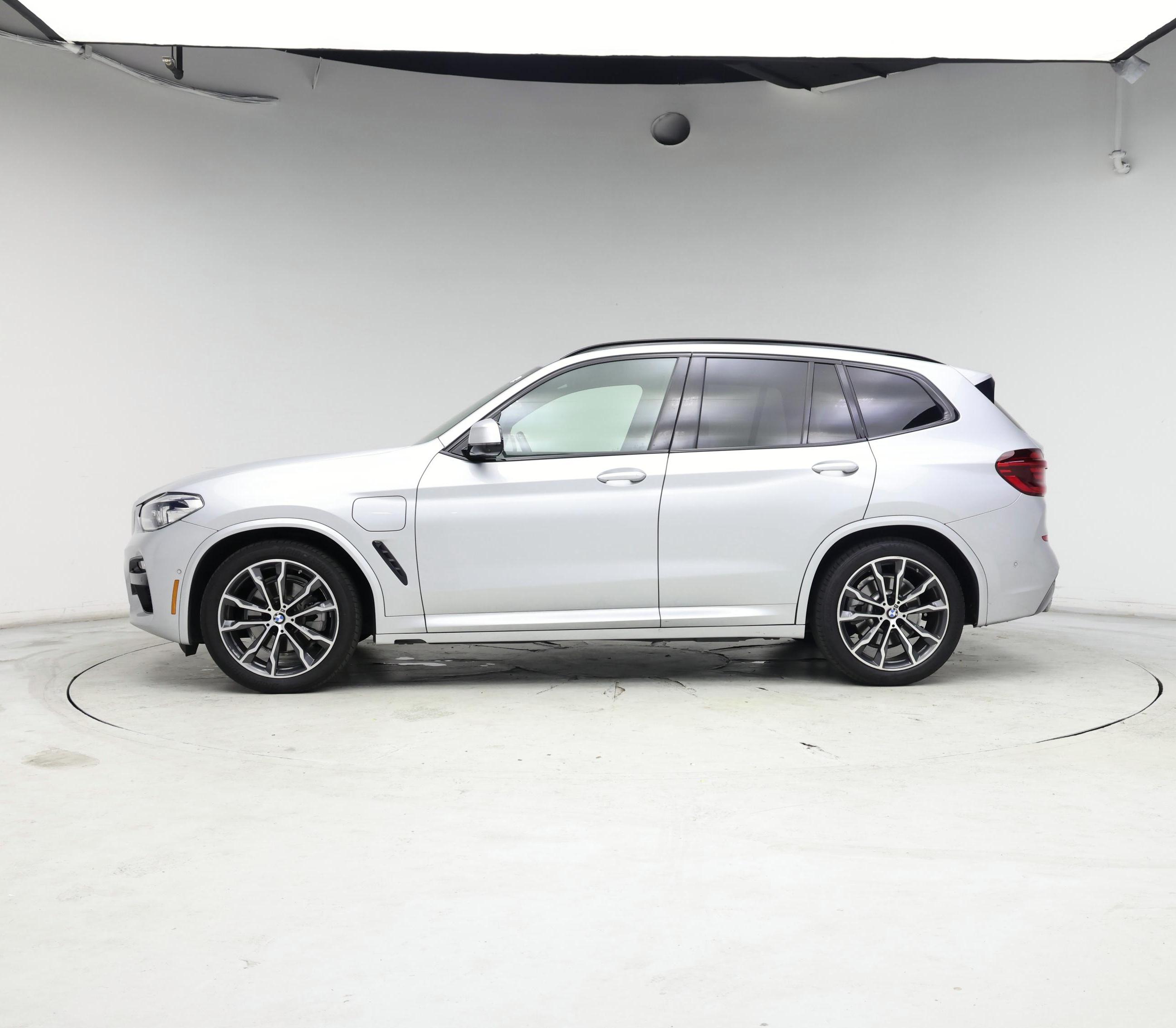 Thumbnail: 2021 BMW X3 - 3