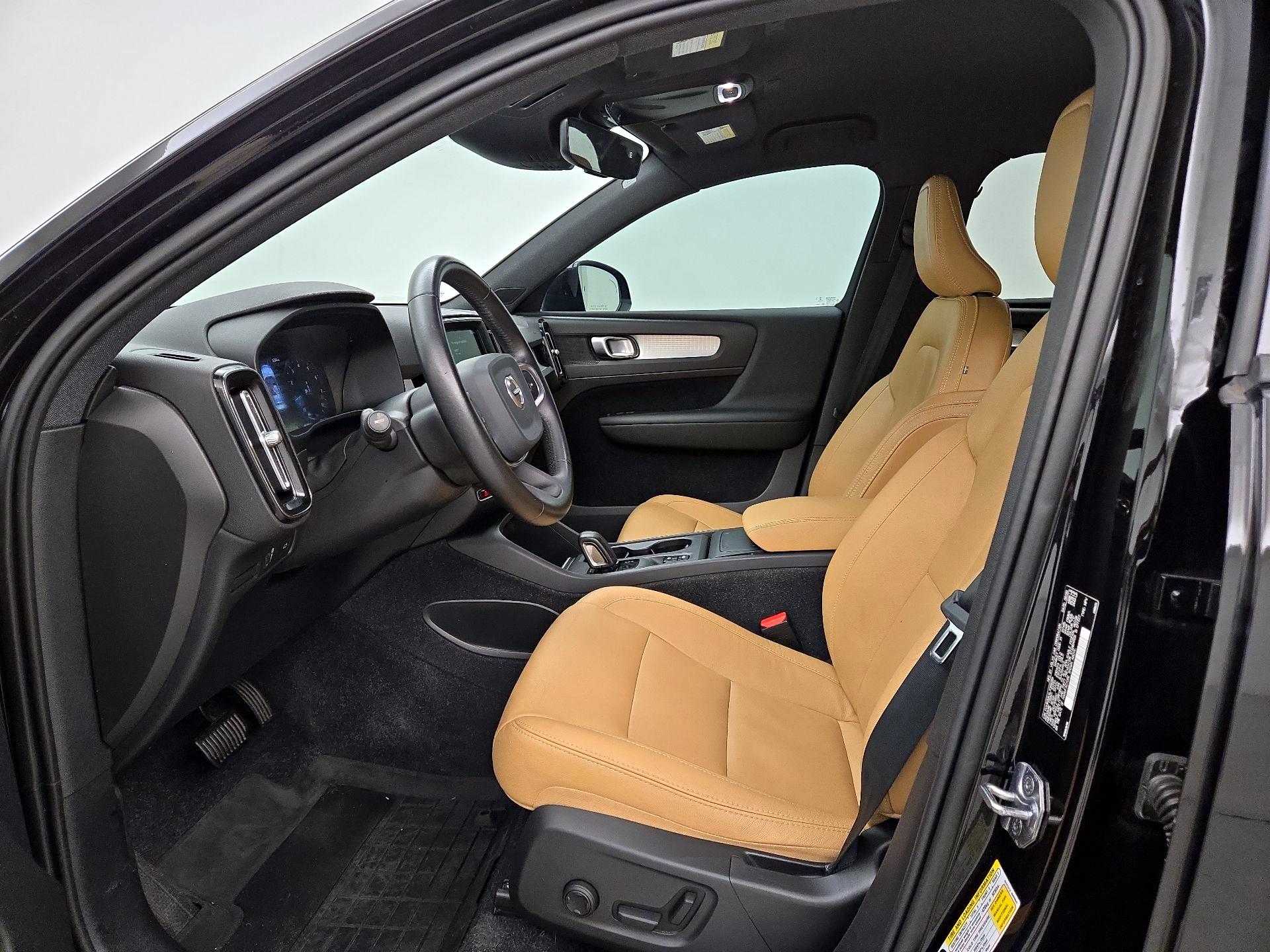 Thumbnail: 2020 Volvo XC40 - 11