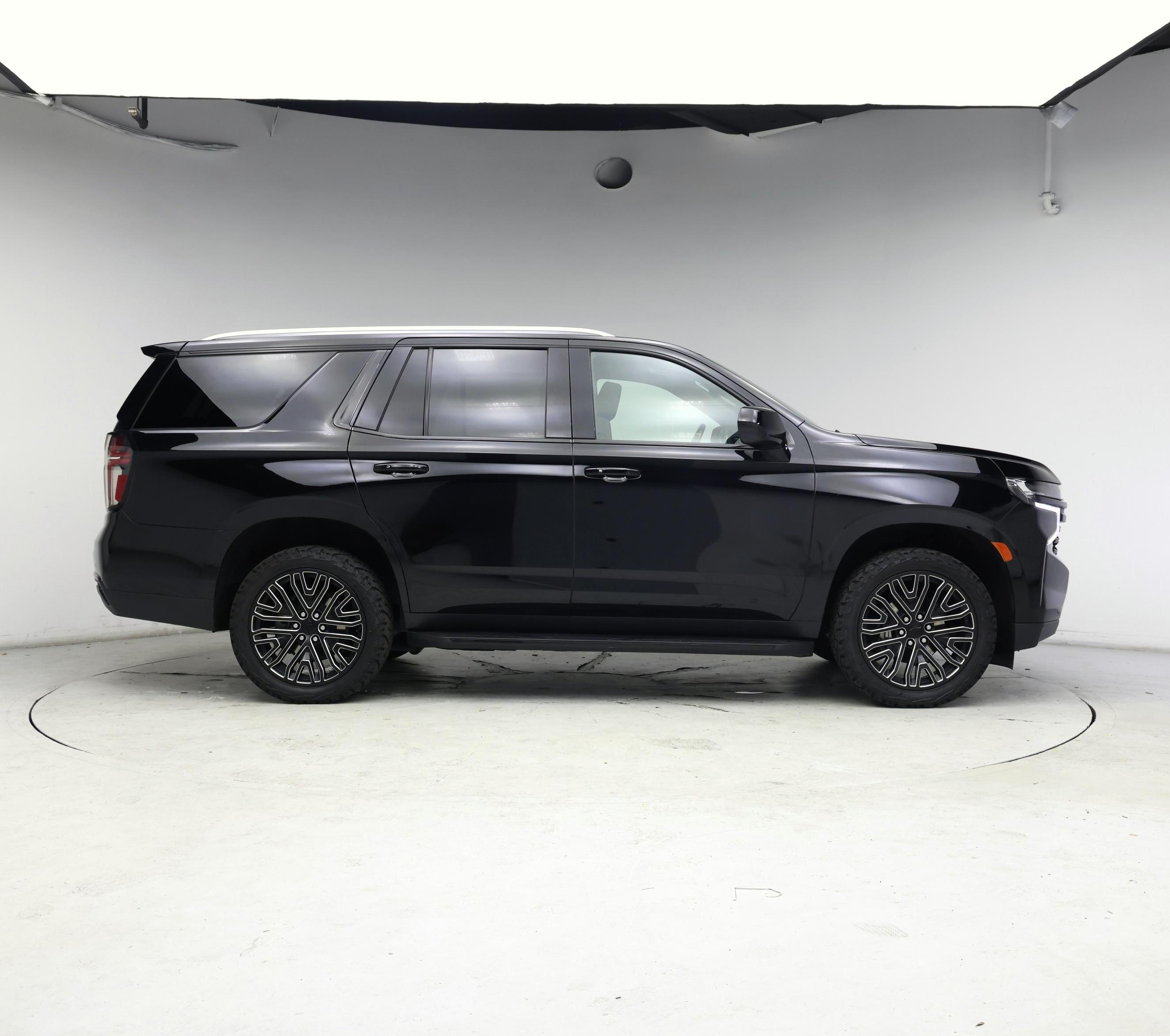 Thumbnail: 2023 Chevrolet Tahoe - 7