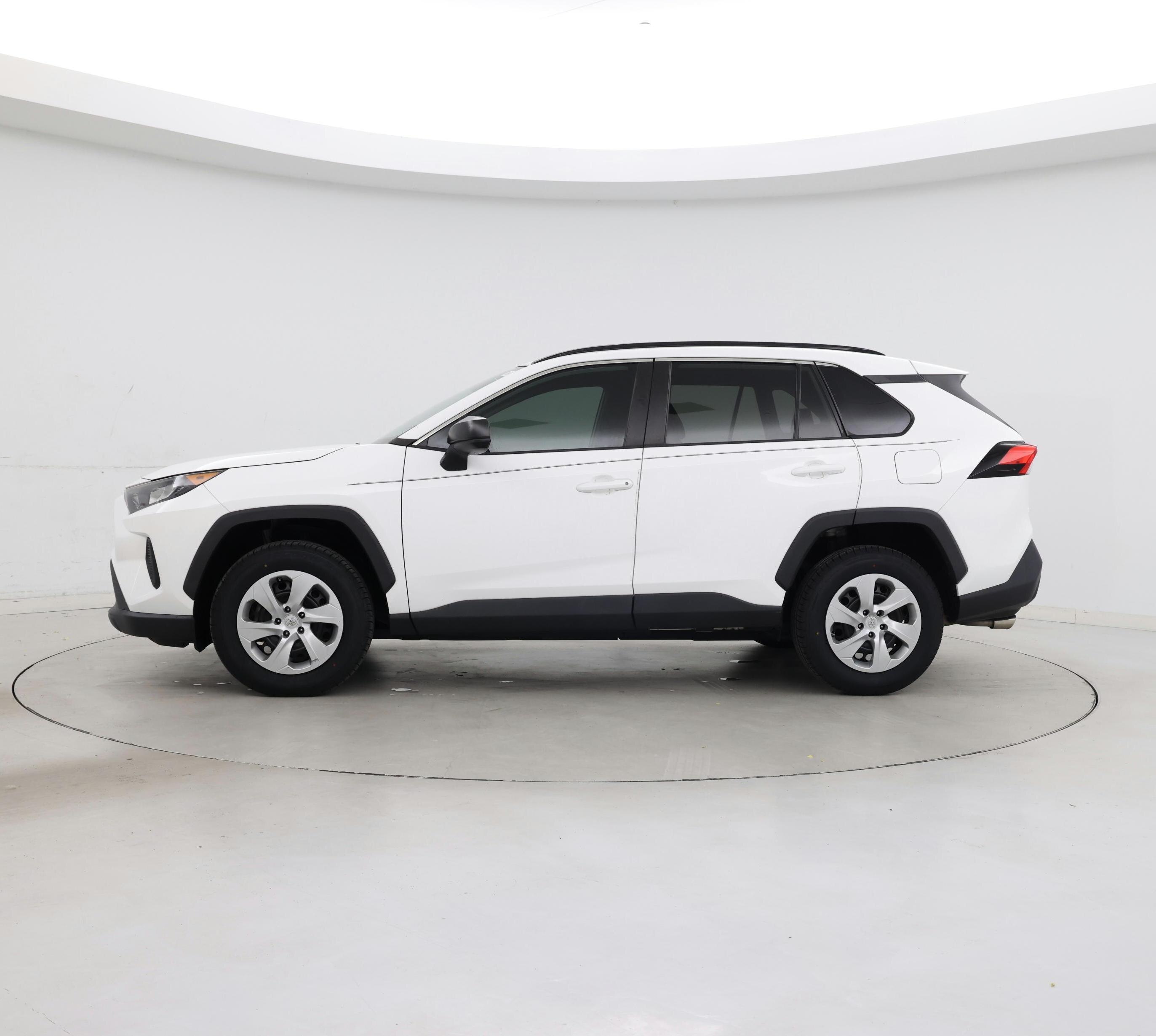 Thumbnail: 2020 Toyota RAV4 - 3